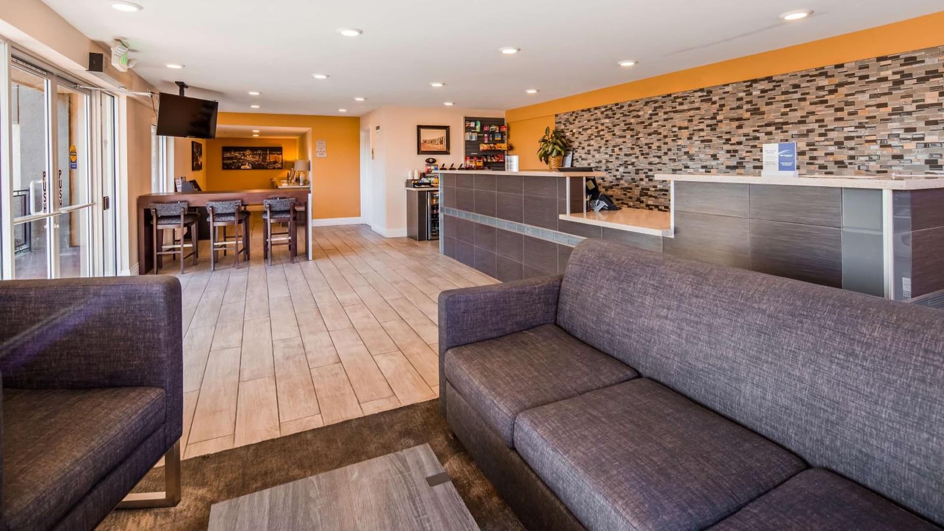 Best Western Hoover Dam Hotel - SE Henderson, Boulder City interior in Boulder City, NV — gallery photo 2