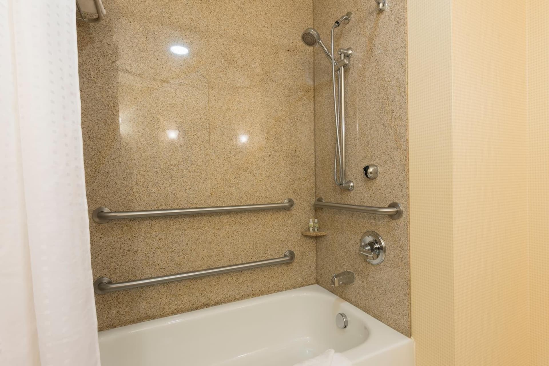Holiday Inn Aurora North - Naperville by IHG gallery photo in Aurora, IL — image 24