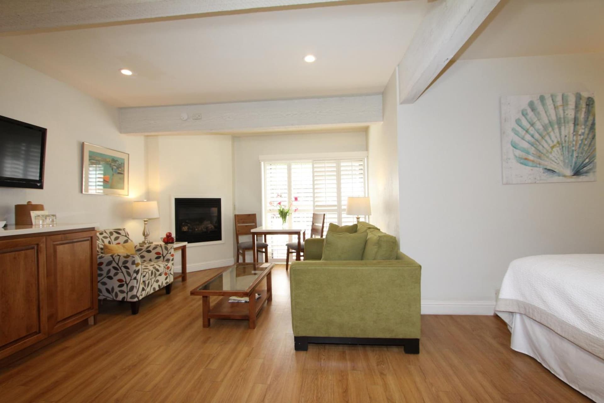 Lobos Lodge gallery photo in Carmel — image 41