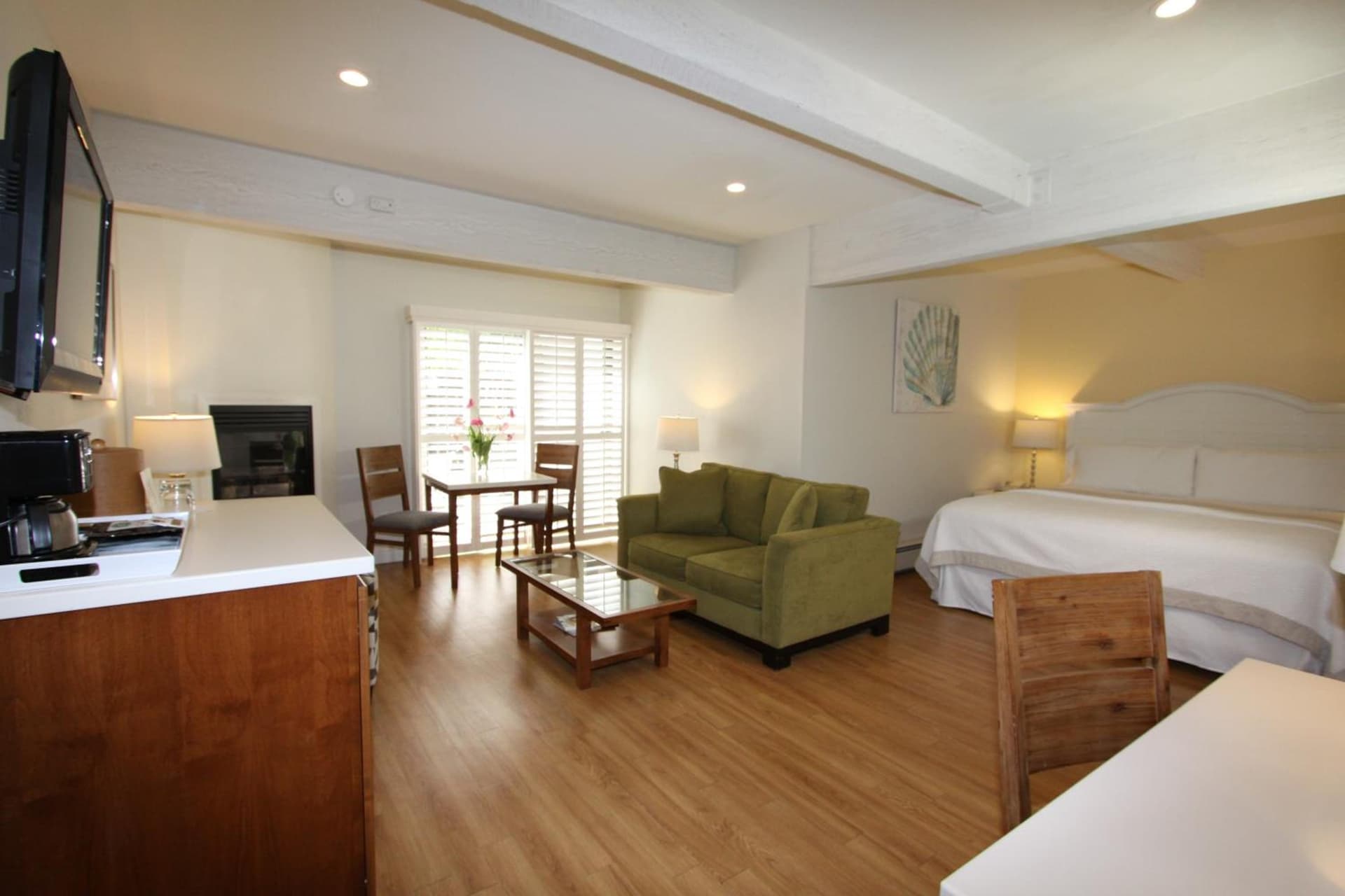 Lobos Lodge gallery photo in Carmel — image 61