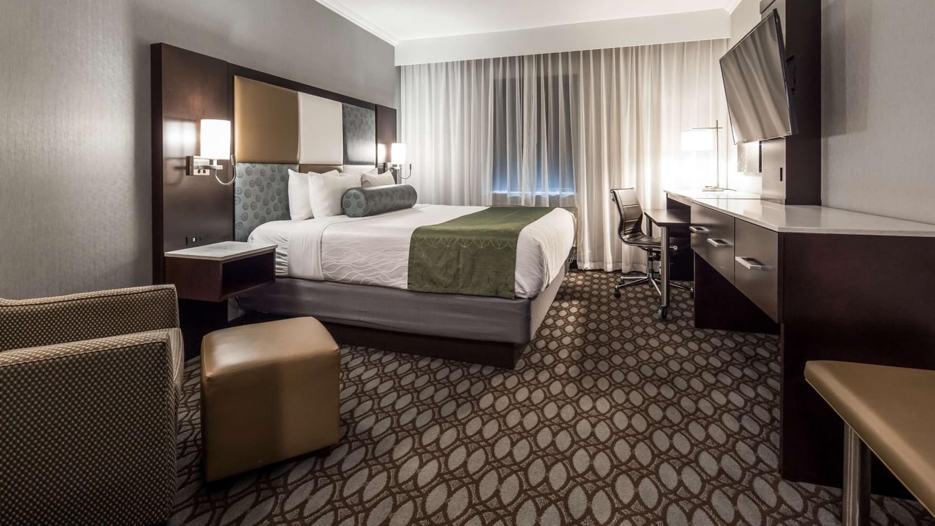 Best Western Premier NYC Gateway Hotel gallery photo in North Bergen — image 31