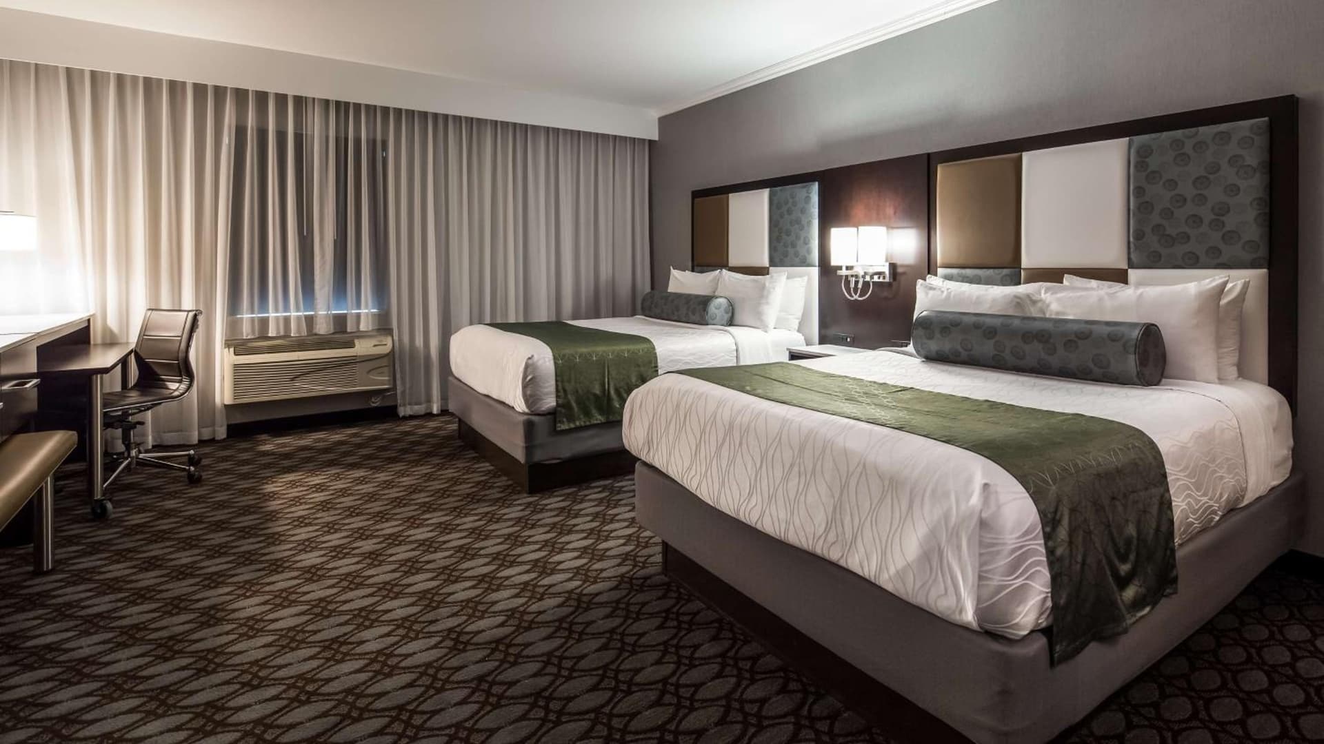 Best Western Premier NYC Gateway Hotel gallery photo in North Bergen — image 22