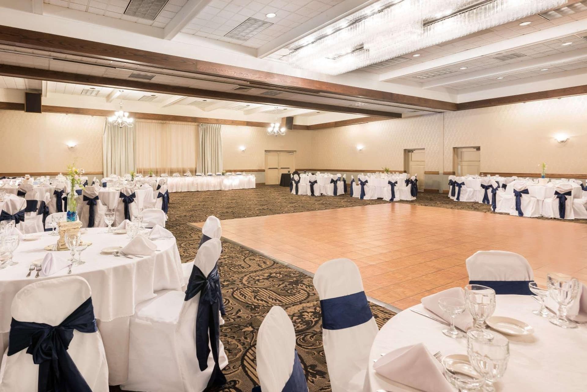 Ramada Plaza by Wyndham Portland gallery photo in Portland, ME — image 20