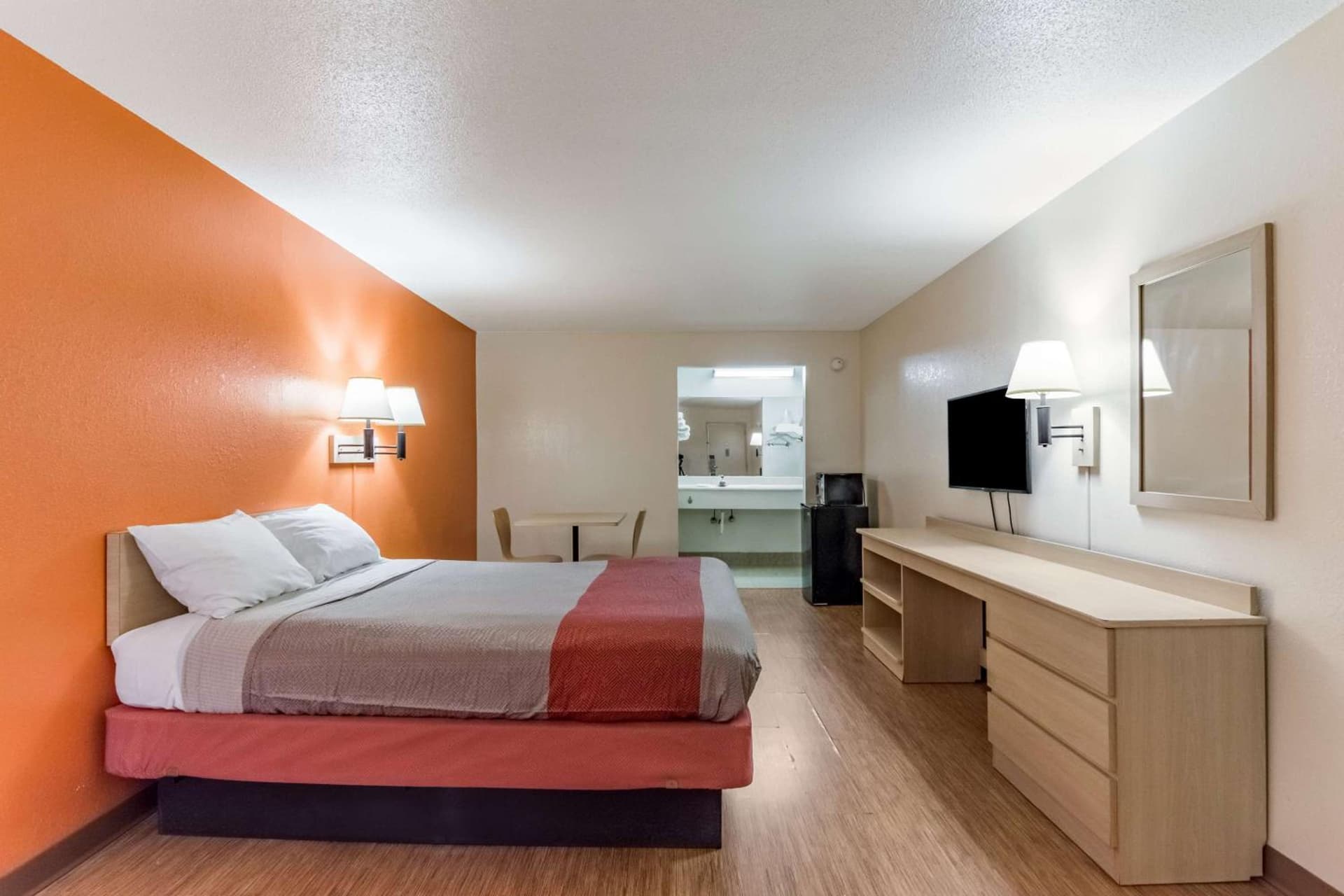 Motel 6-Raleigh, NC - Cary gallery photo in Cary, NC — image 5