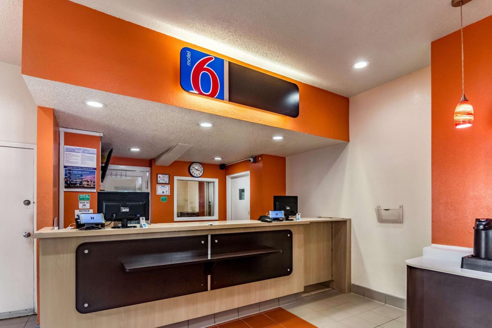Motel 6-Raleigh, NC - Cary gallery photo in Cary, NC — image 15