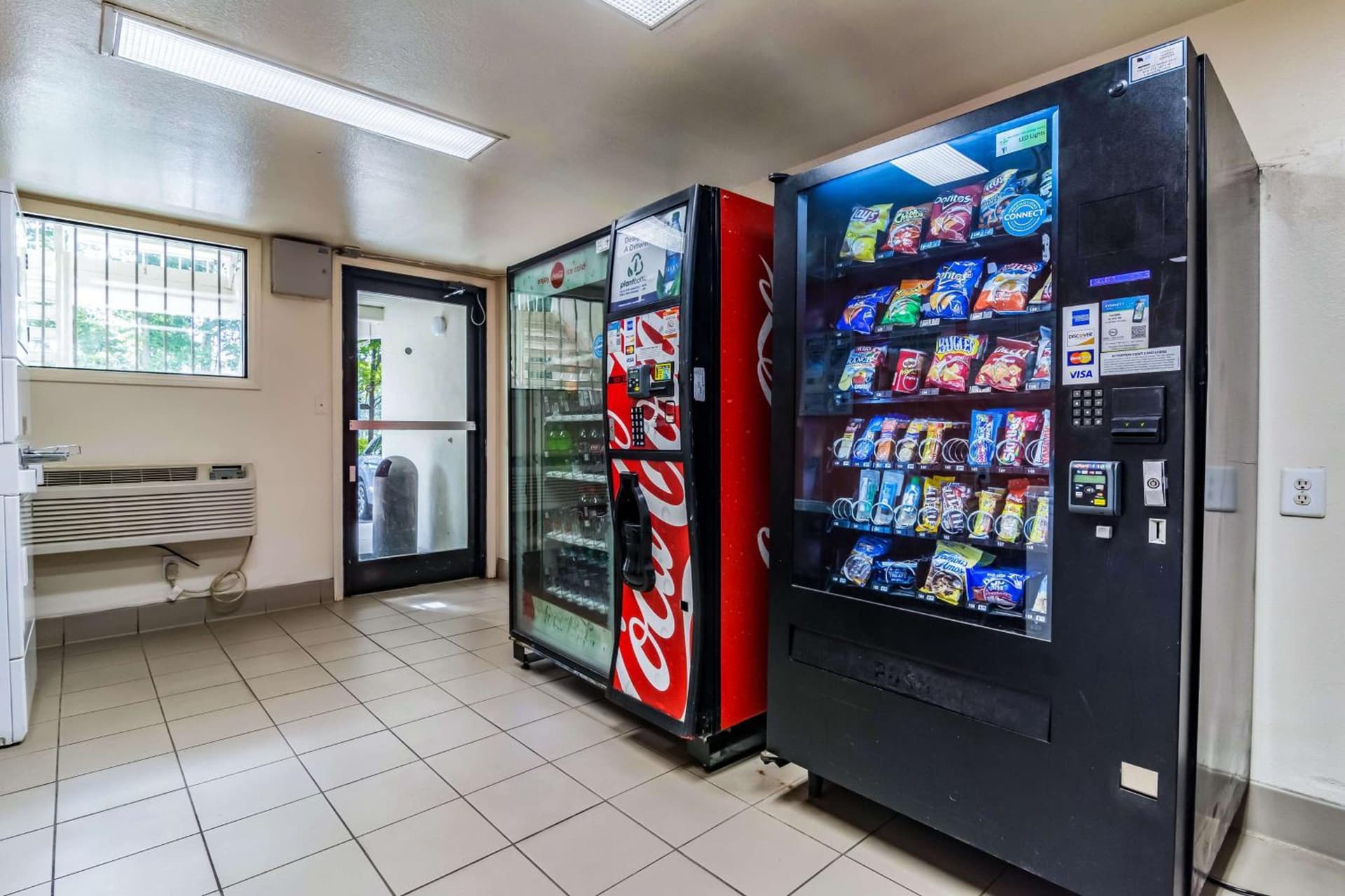 Motel 6-Raleigh, NC - Cary gallery photo in Cary, NC — image 9