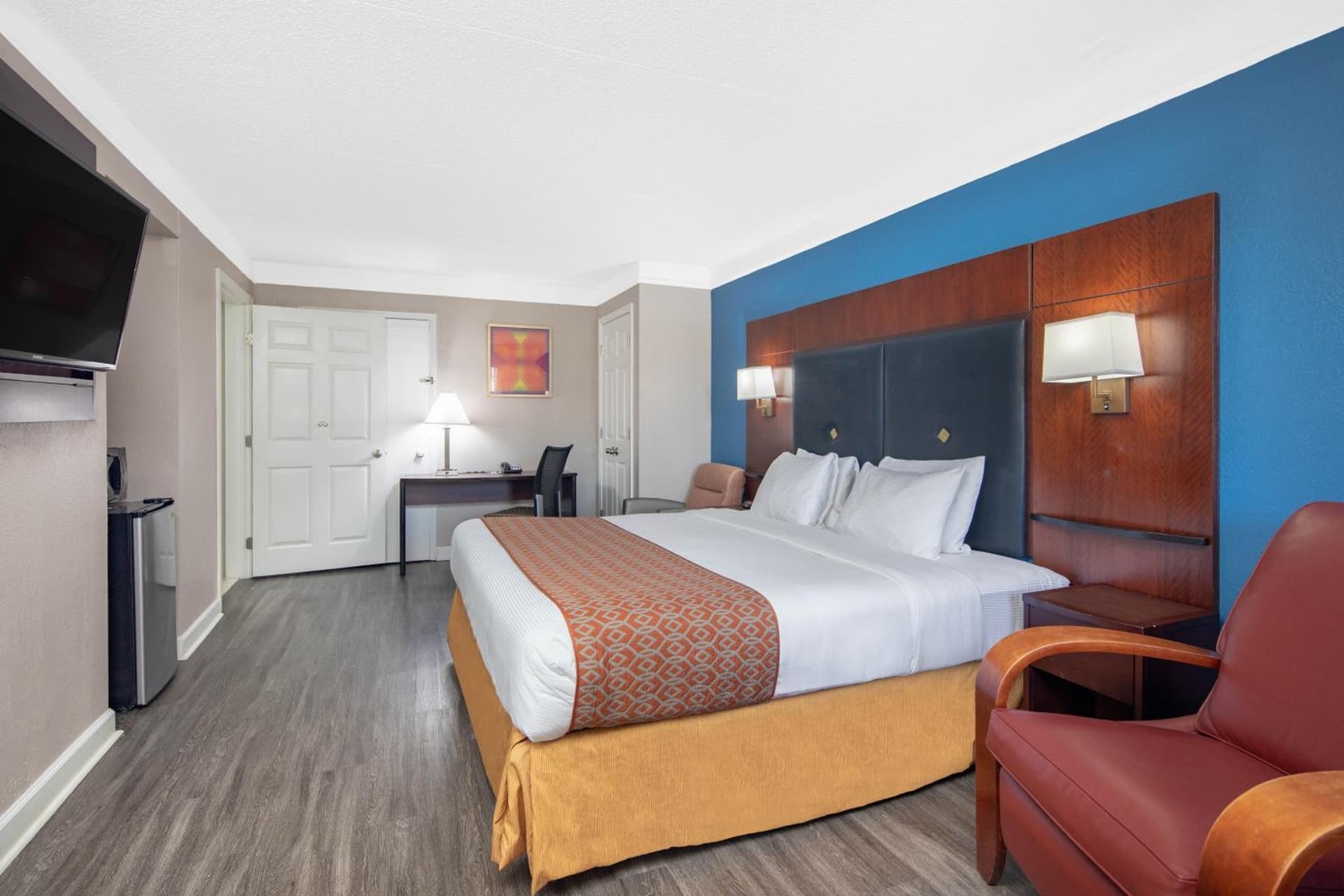 Budget Inn & Suite Atlanta Marietta Stadium interior in Marietta, GA — gallery photo 2