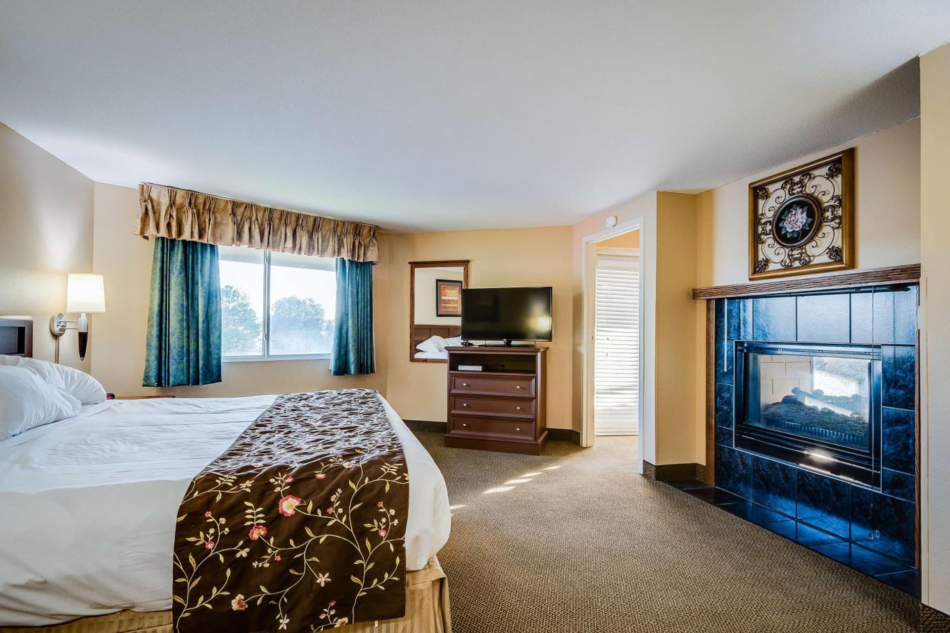 Quality Inn & Suites Black River Falls I-94 property views in Black River Falls, WI — gallery photo 3