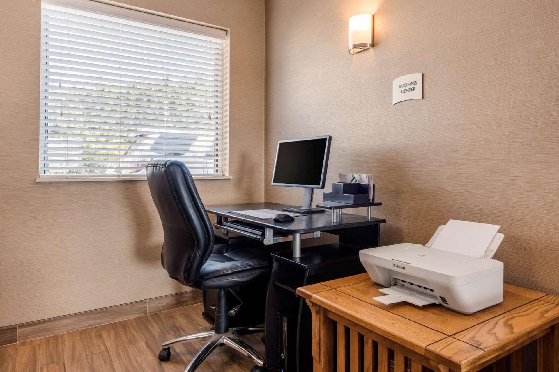 Quality Inn & Suites New Castle gallery photo in New Castle, PA — image 4