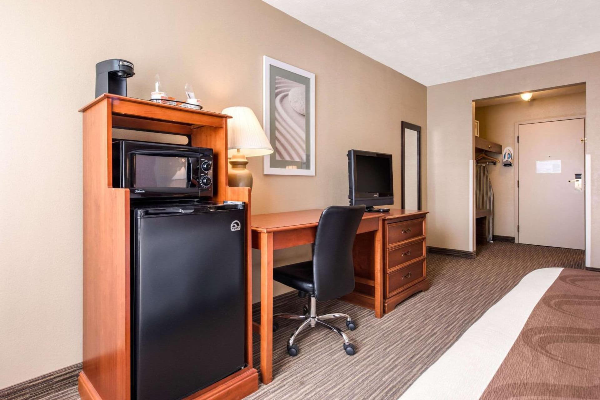 Quality Inn & Suites New Castle gallery photo in New Castle, PA — image 21