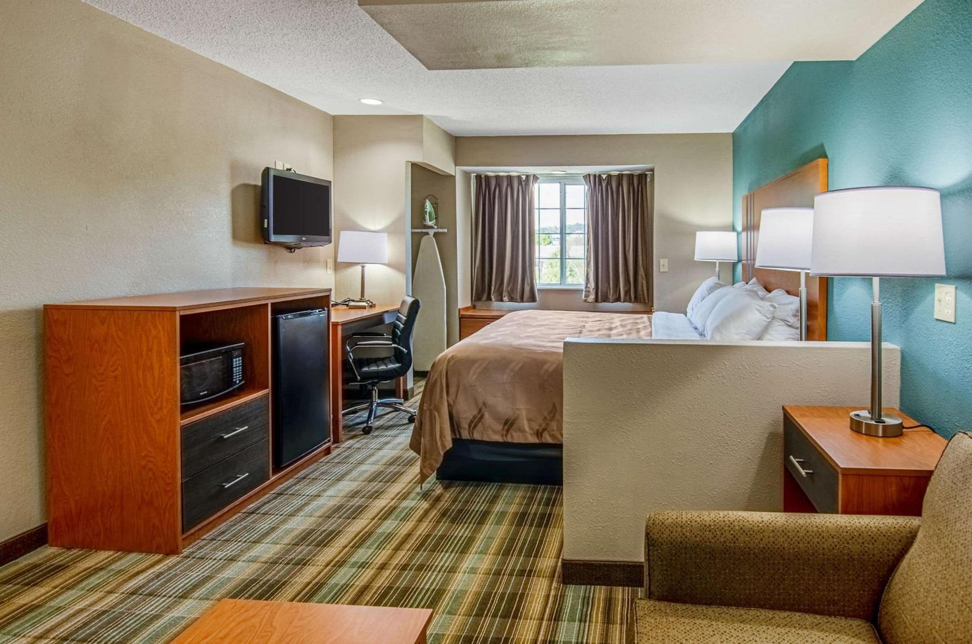 Quality Inn & Suites Bristol North gallery photo in Bristol, VA — image 14