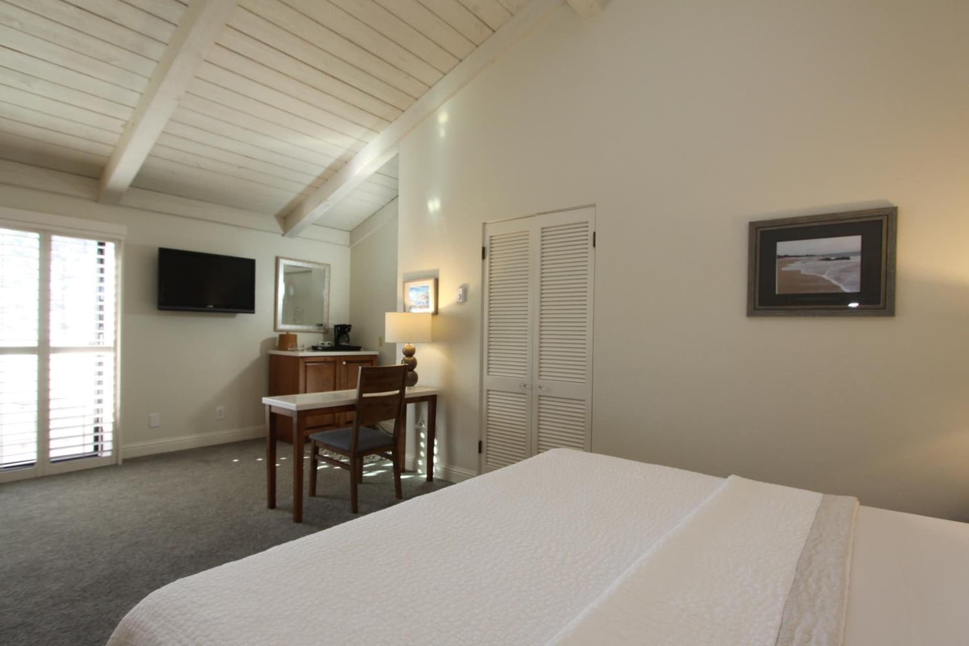 Lobos Lodge gallery photo in Carmel — image 25