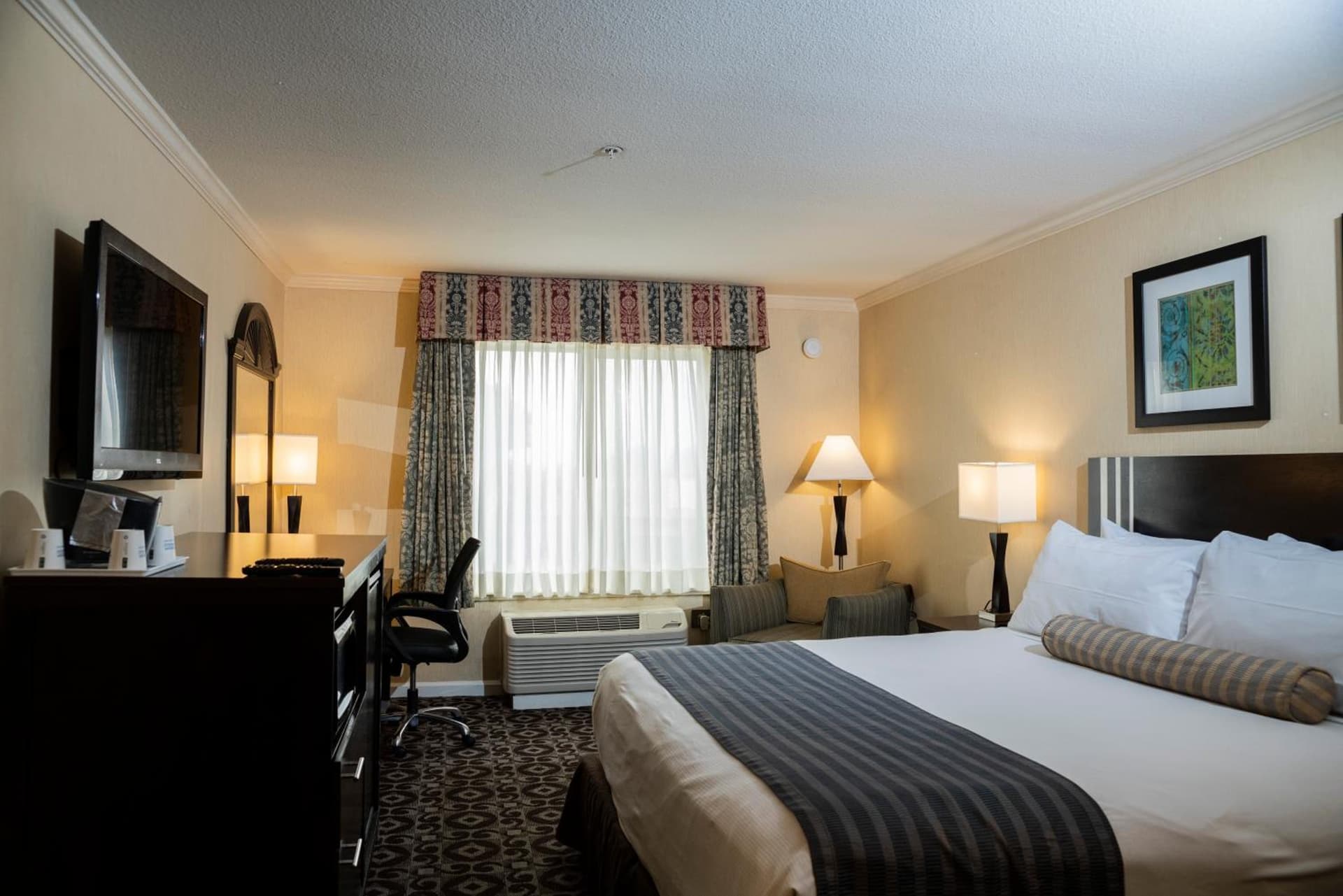 Days Inn by Wyndham Concord property views in Concord, CA — gallery photo 3