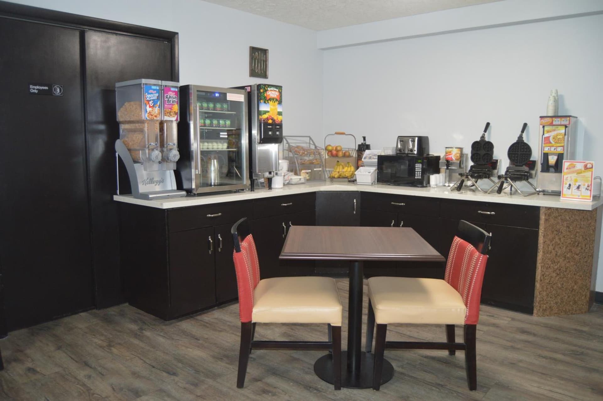 Super 8 by Wyndham Logan gallery photo in Logan, UT — image 17