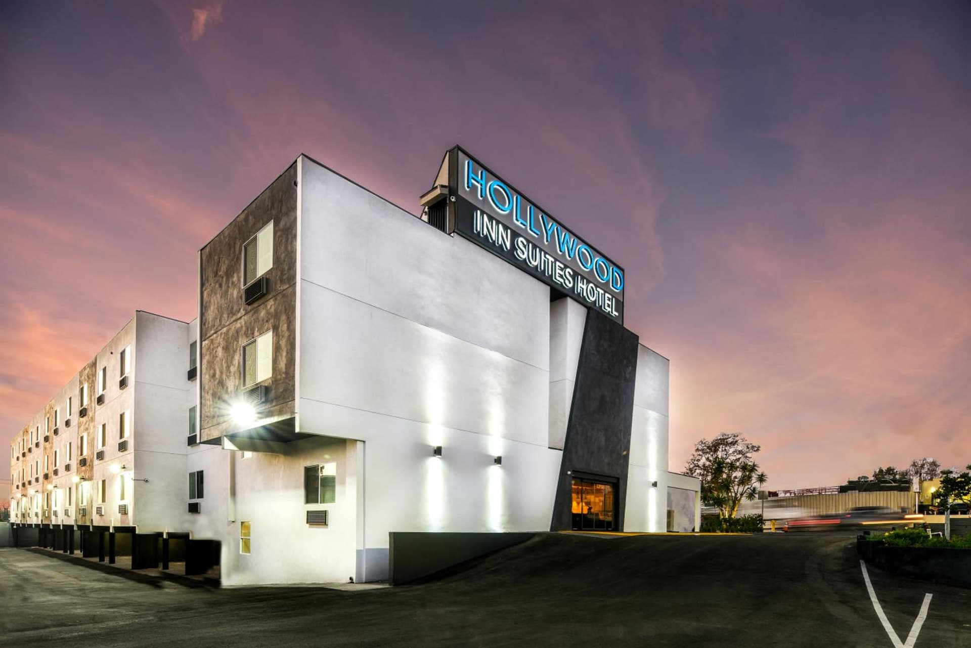 Hollywood Inn Suites Hotel gallery photo in Los Angeles, CA — image 19