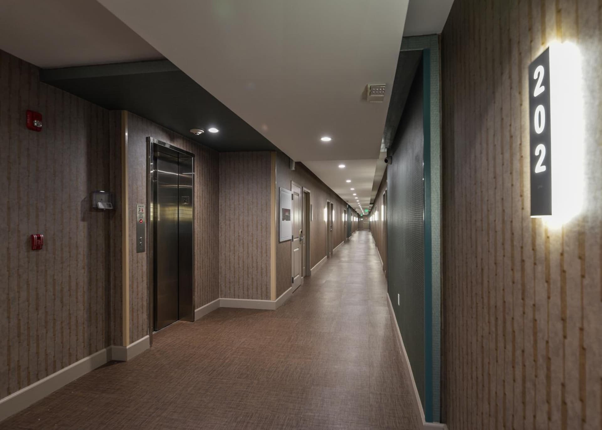 Hollywood Inn Suites Hotel gallery photo in Los Angeles, CA — image 37