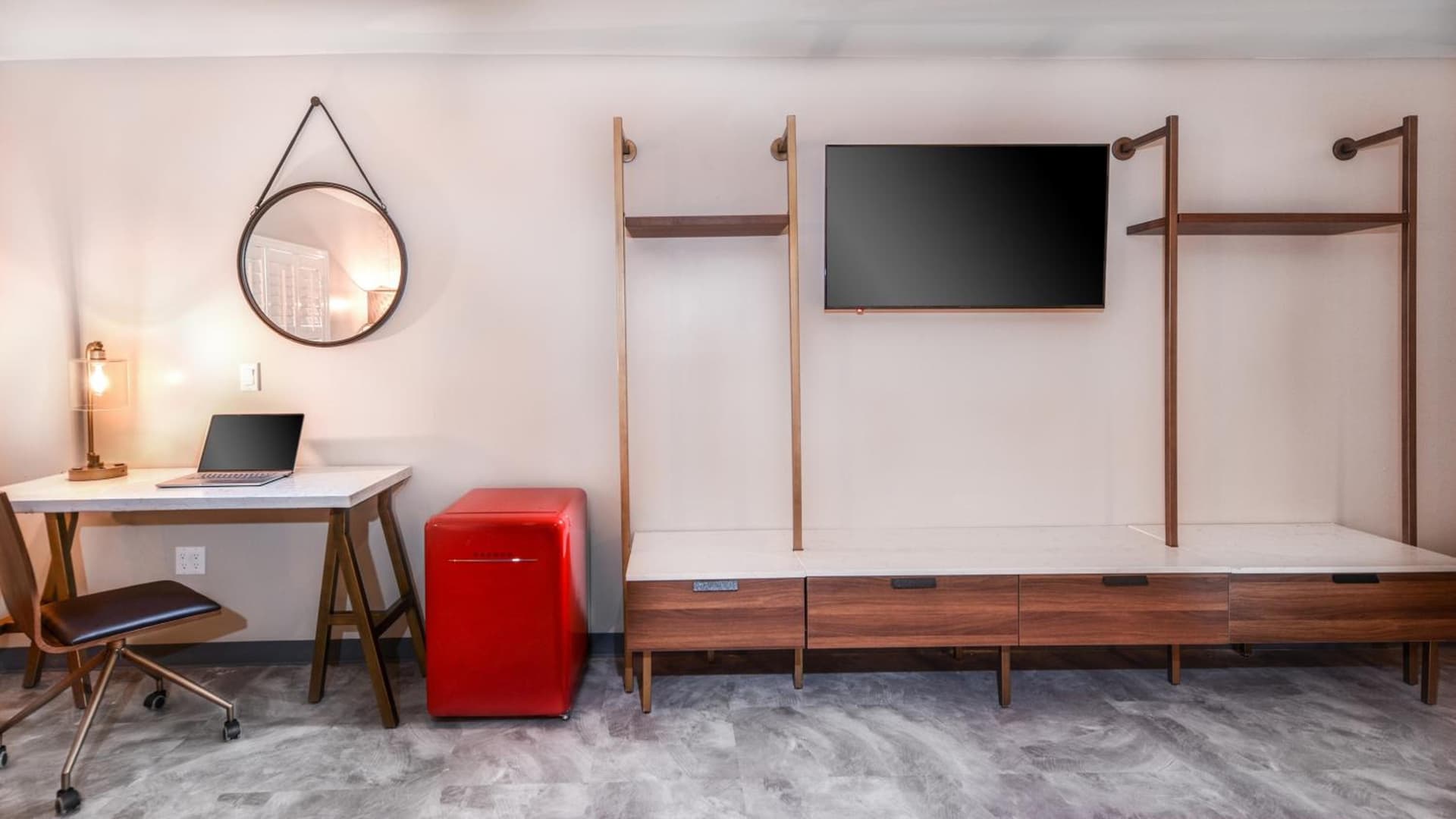 Hollywood Inn Suites Hotel gallery photo in Los Angeles, CA — image 17