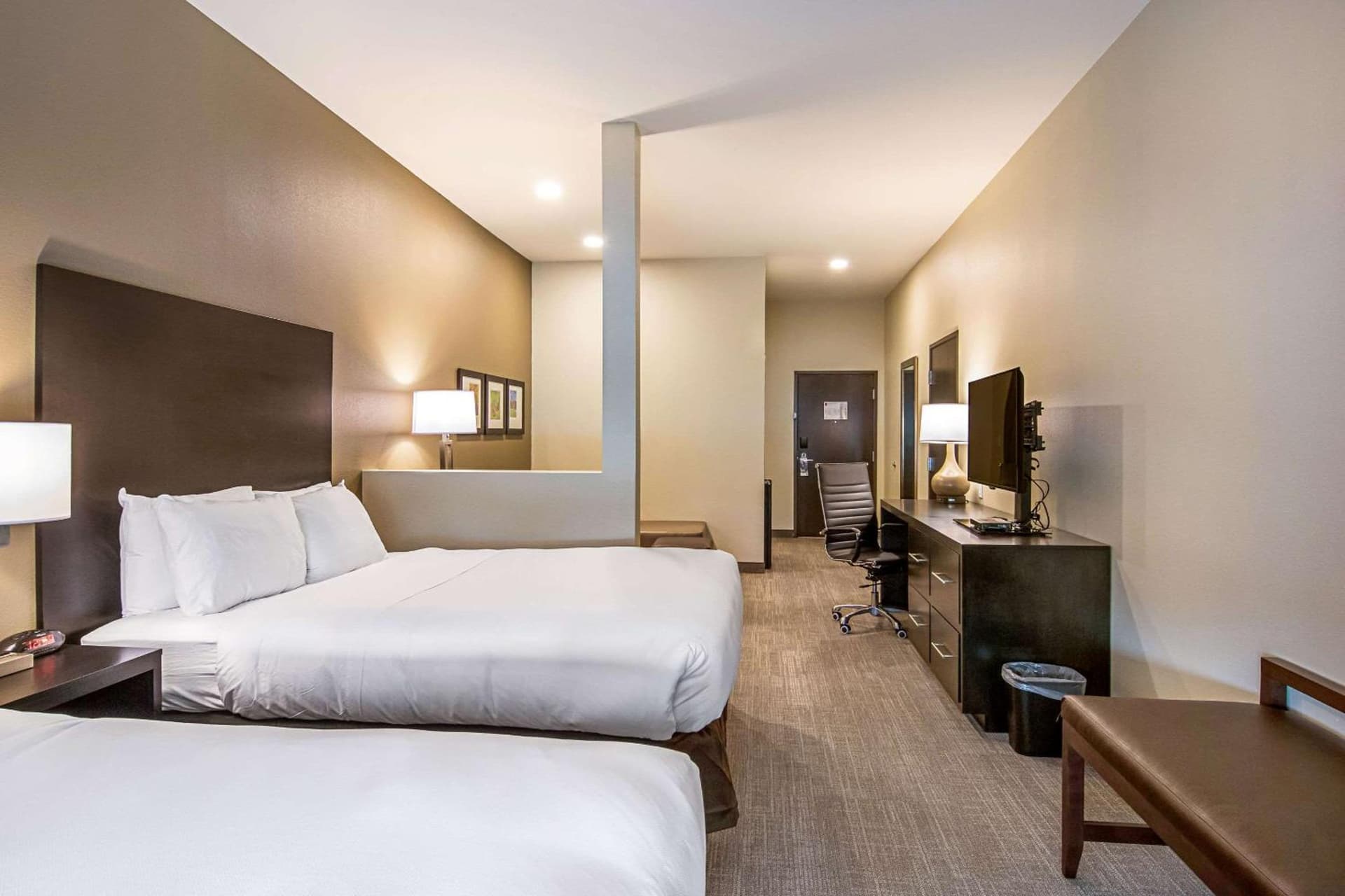 Comfort Suites Wooster near University Campus gallery photo in Wooster, OH — image 48