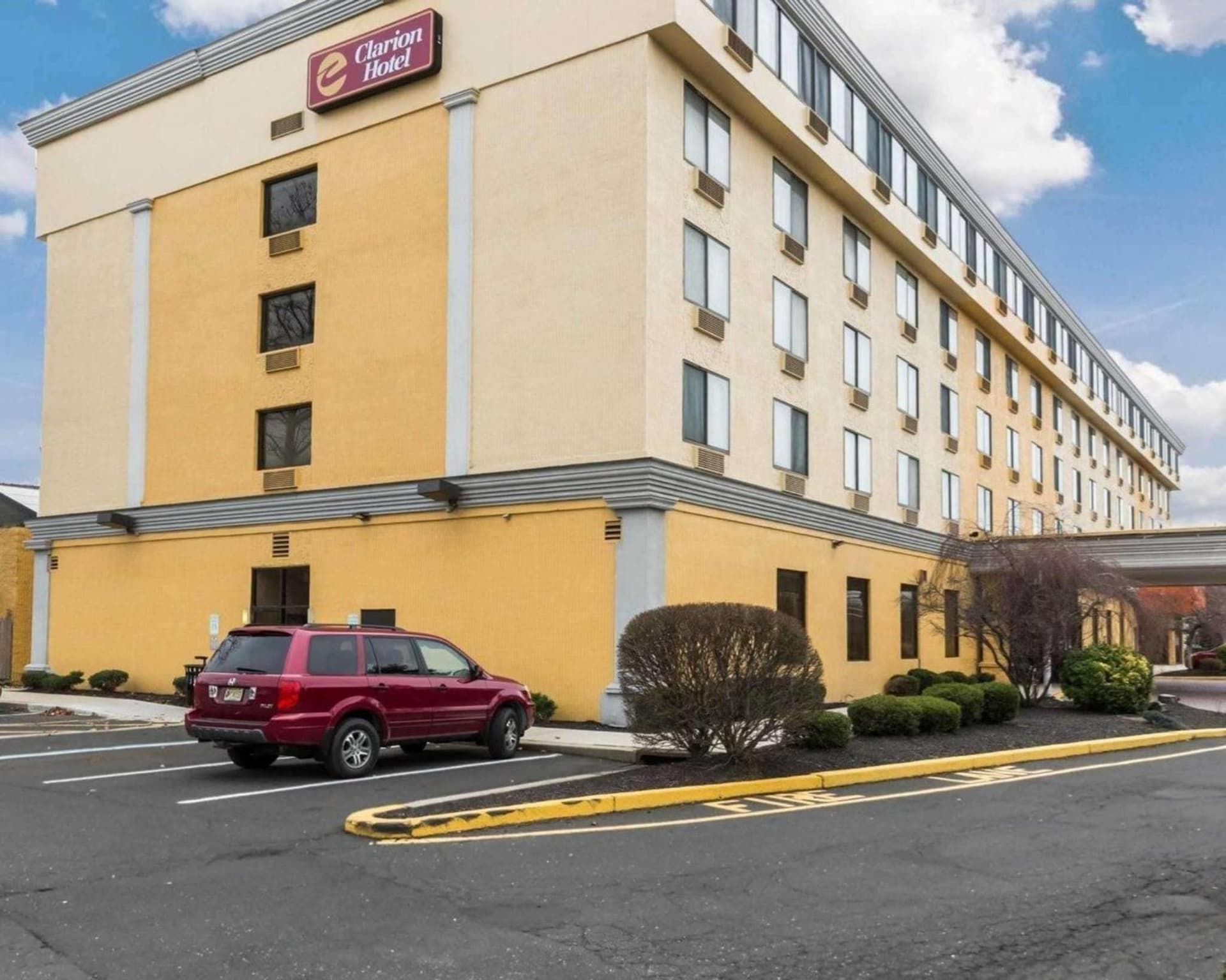 Clarion Hotel Somerset - New Brunswick featured exterior or lobby in Somerset, NJ — similar hotel