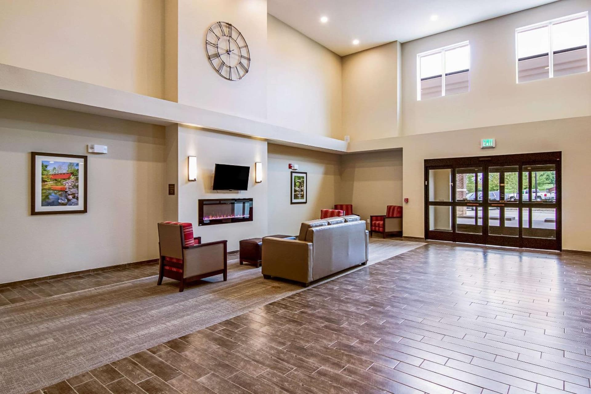 Comfort Suites Wooster near University Campus gallery photo in Wooster, OH — image 30