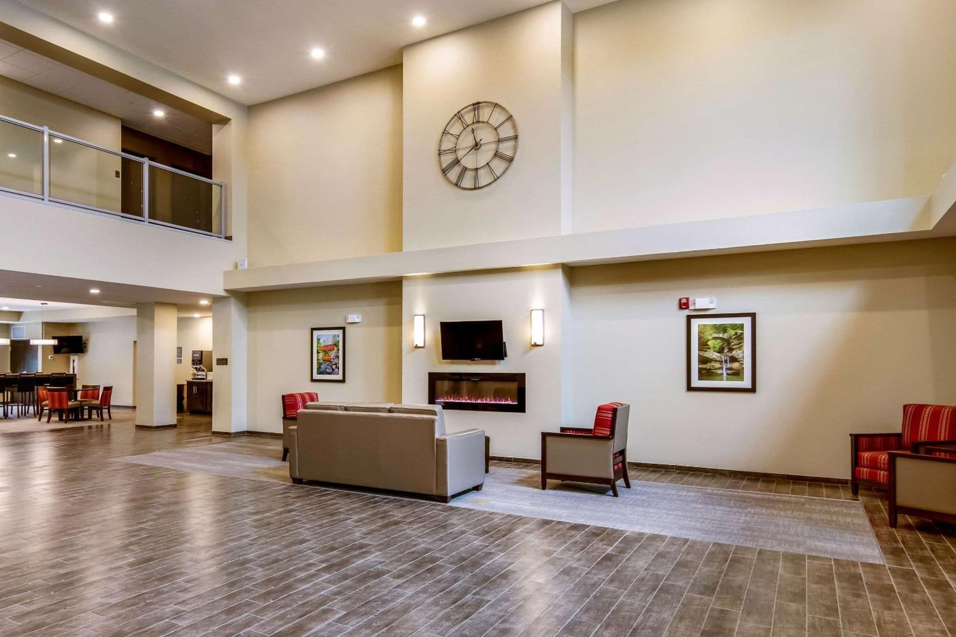 Comfort Suites Wooster near University Campus gallery photo in Wooster, OH — image 31