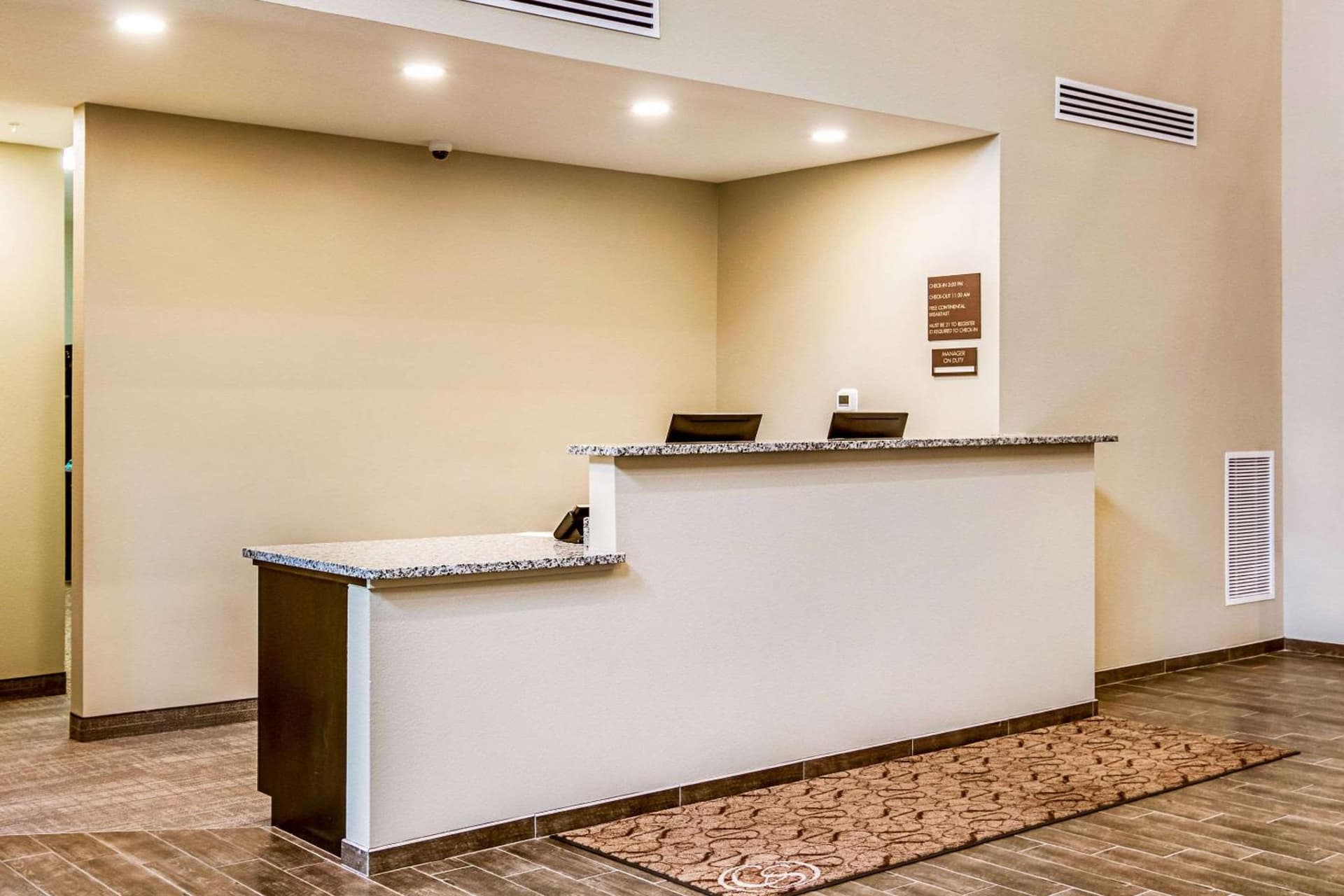 Comfort Suites Wooster near University Campus gallery photo in Wooster, OH — image 24