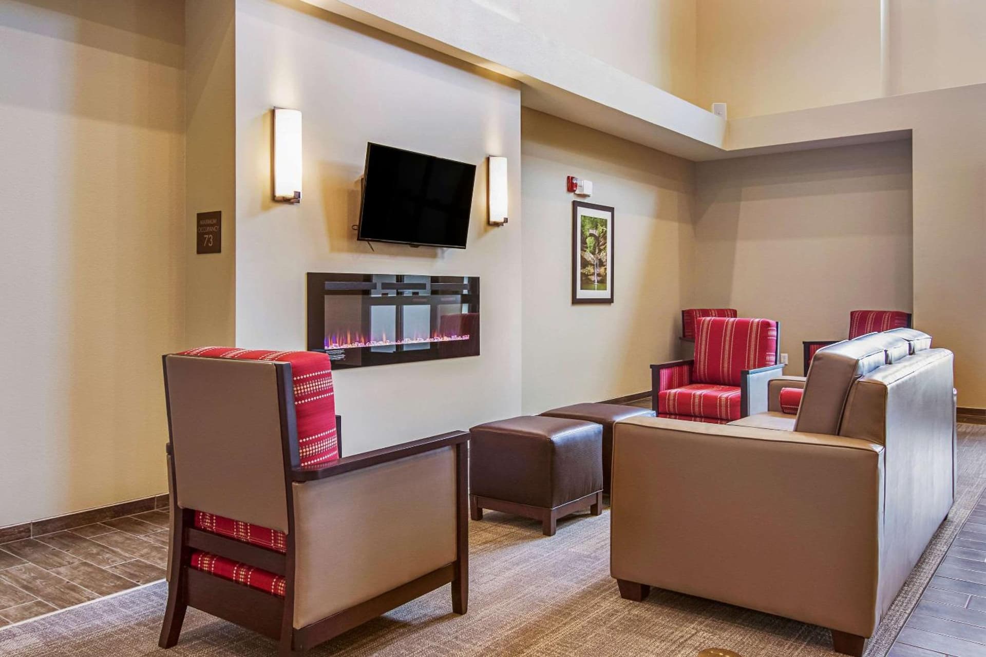 Comfort Suites Wooster near University Campus gallery photo in Wooster, OH — image 22