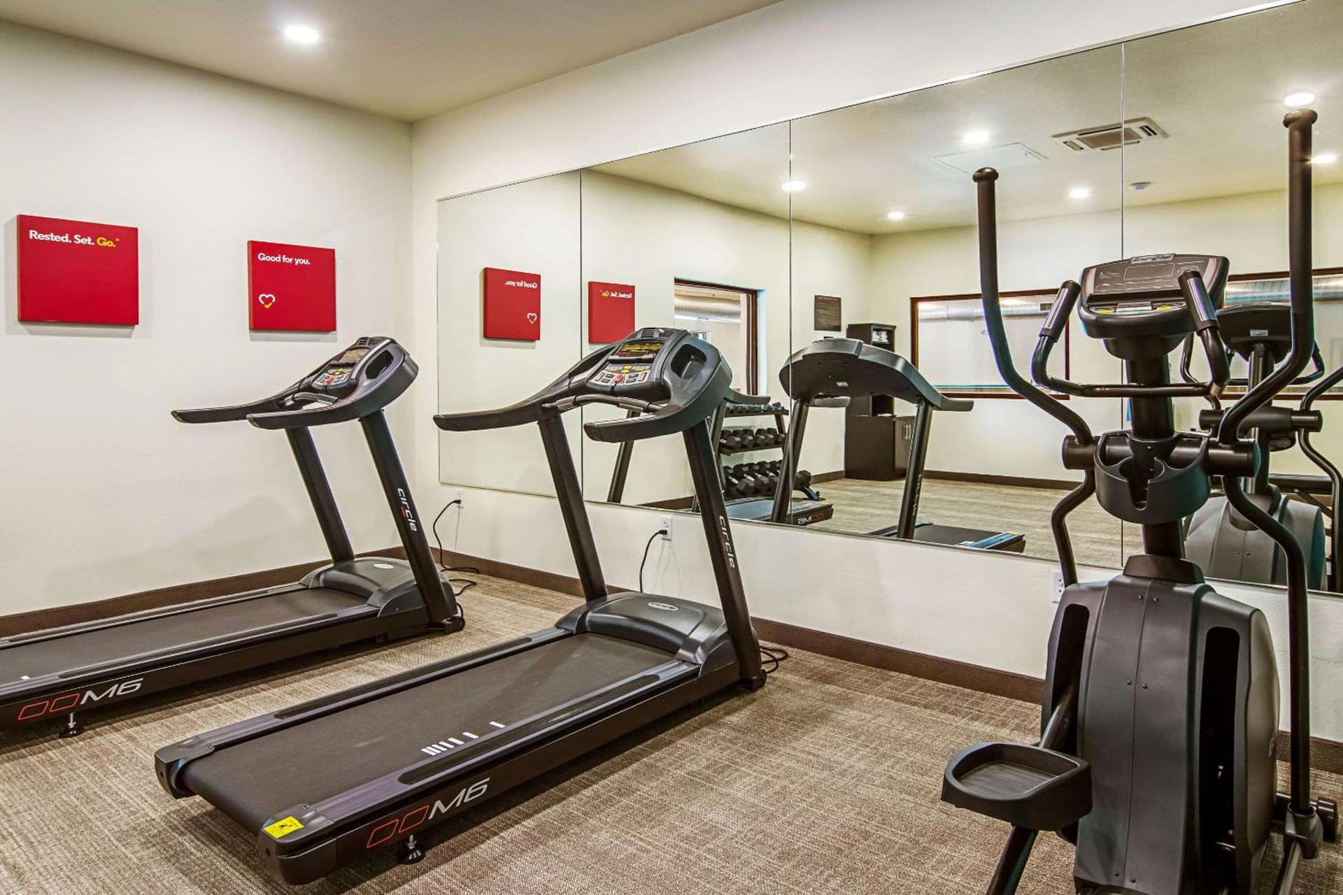 Comfort Suites Wooster near University Campus gallery photo in Wooster, OH — image 49