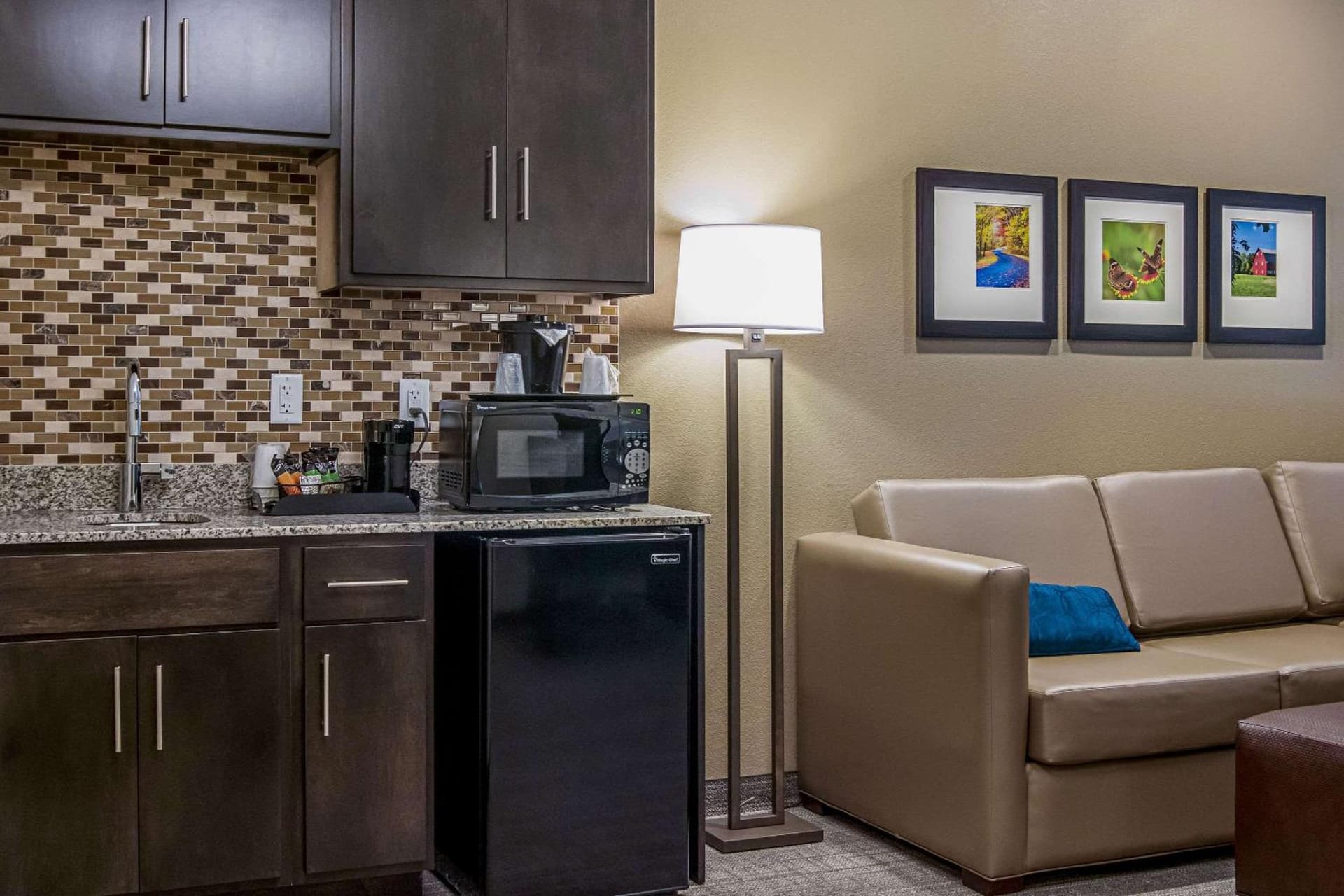 Comfort Suites Wooster near University Campus gallery photo in Wooster, OH — image 46