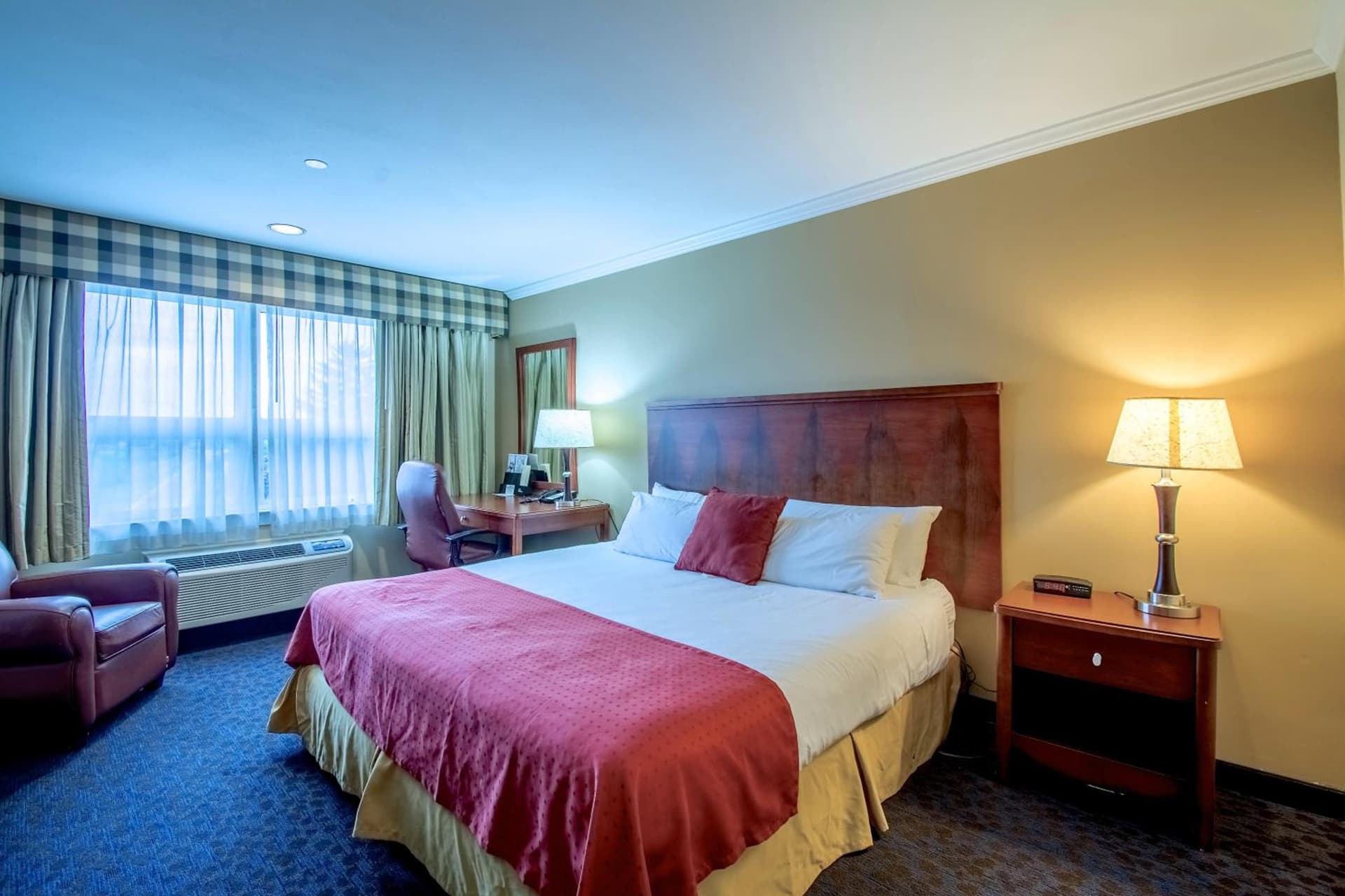 Anchorage Inn and Suites gallery photo in Portsmouth, NH — image 4