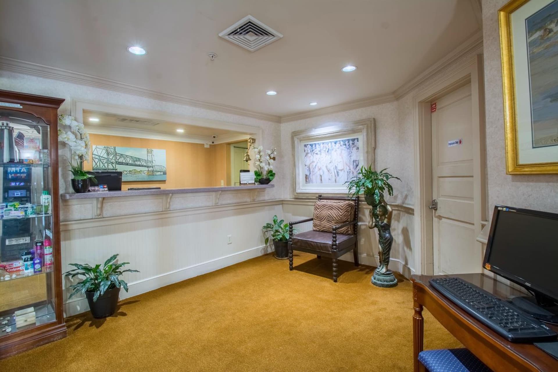 Anchorage Inn and Suites gallery photo in Portsmouth, NH — image 6