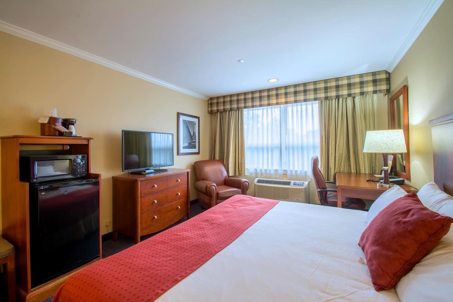 Anchorage Inn and Suites gallery photo in Portsmouth, NH — image 8