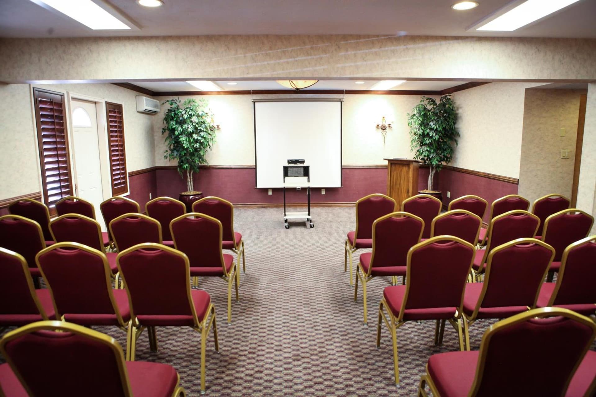 Hotel Piccadilly gallery photo in Fresno, CA — image 63