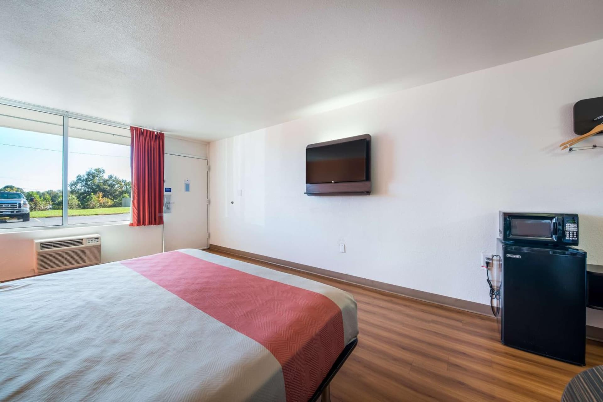Motel 6-Connellys Springs, NC gallery photo in Hickory, NC — image 17