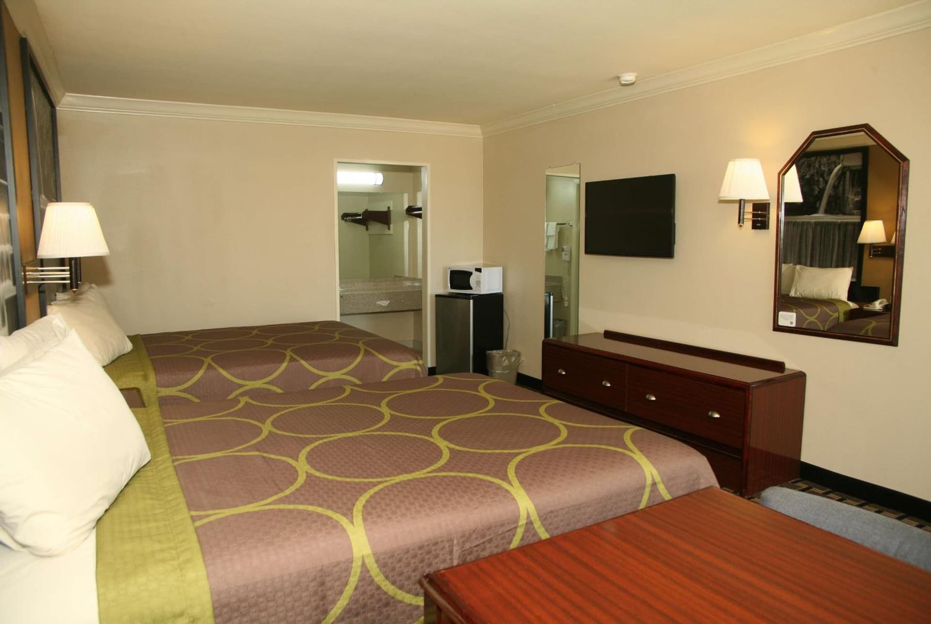Super 8 by Wyndham Tyler TX gallery photo in Tyler, TX — image 19