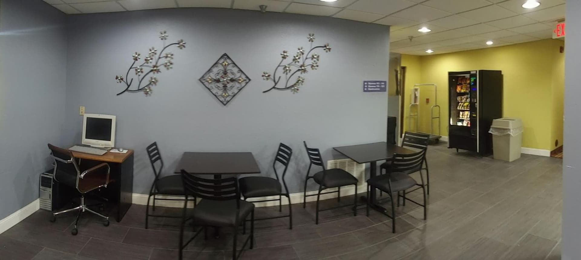 Microtel Inn & Suites by Wyndham Riverside gallery photo in Dayton, OH — image 27