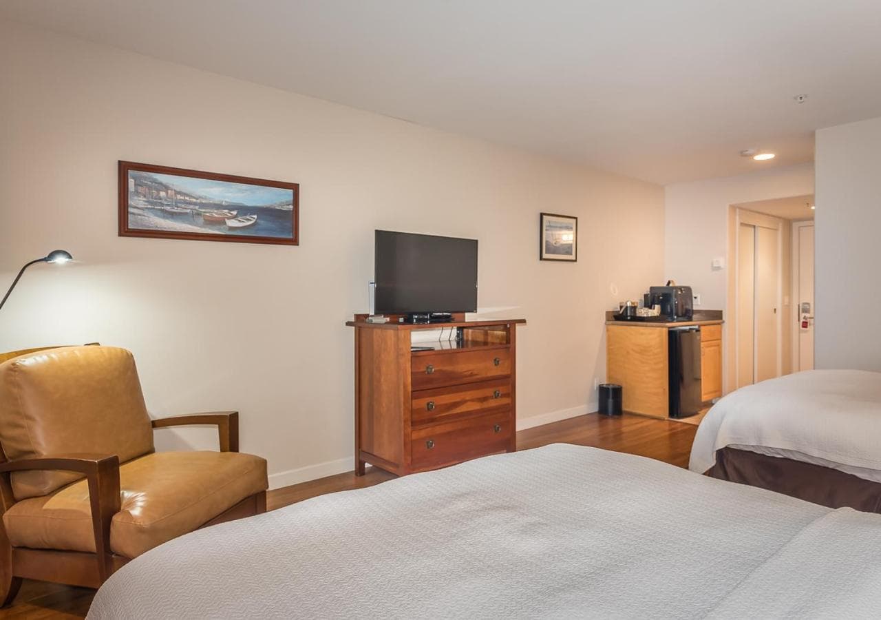 Little Sur Inn gallery photo in Cambria, CA — image 7