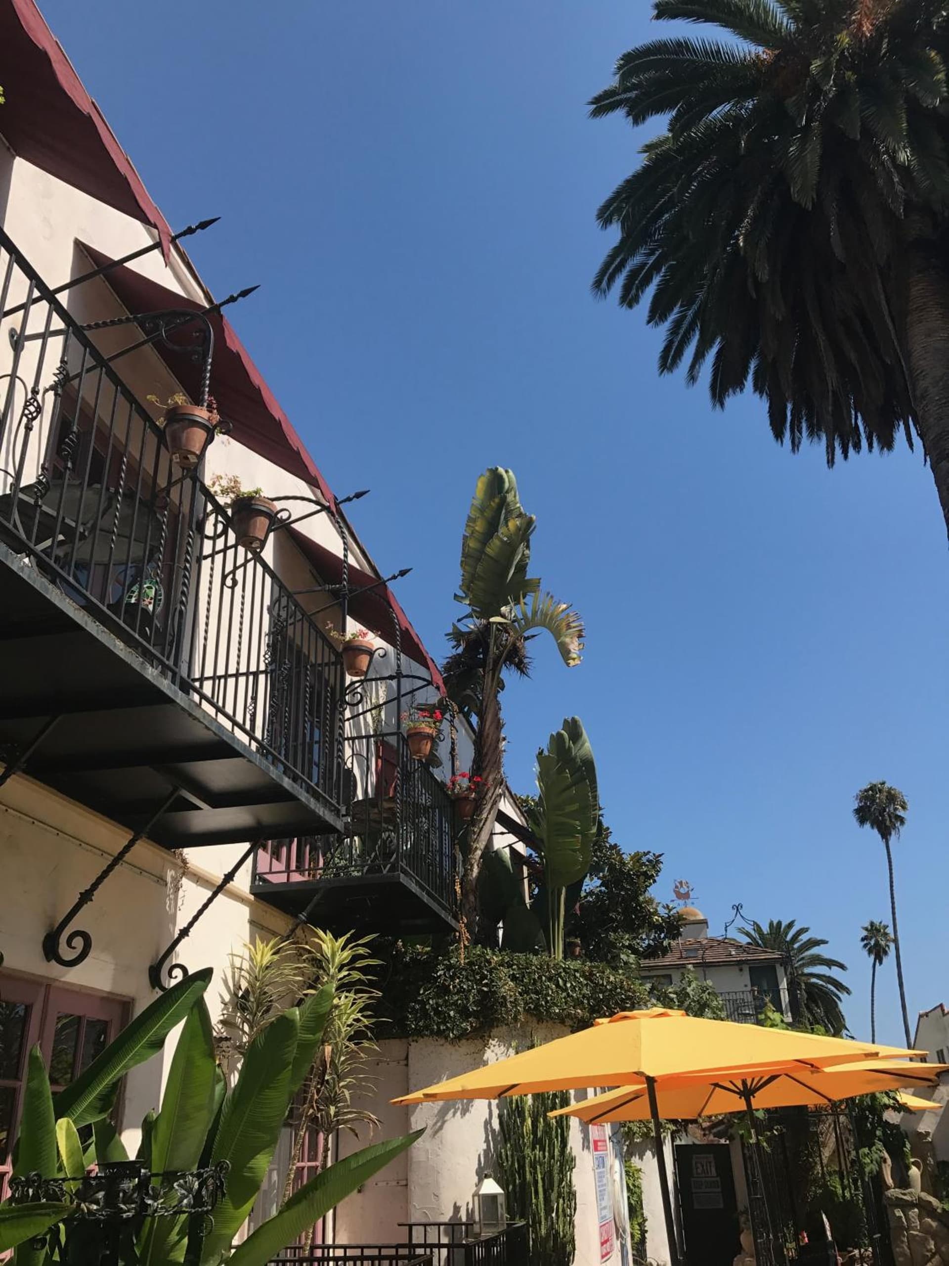 Villa Rosa Inn gallery photo in Santa Barbara, CA — image 104