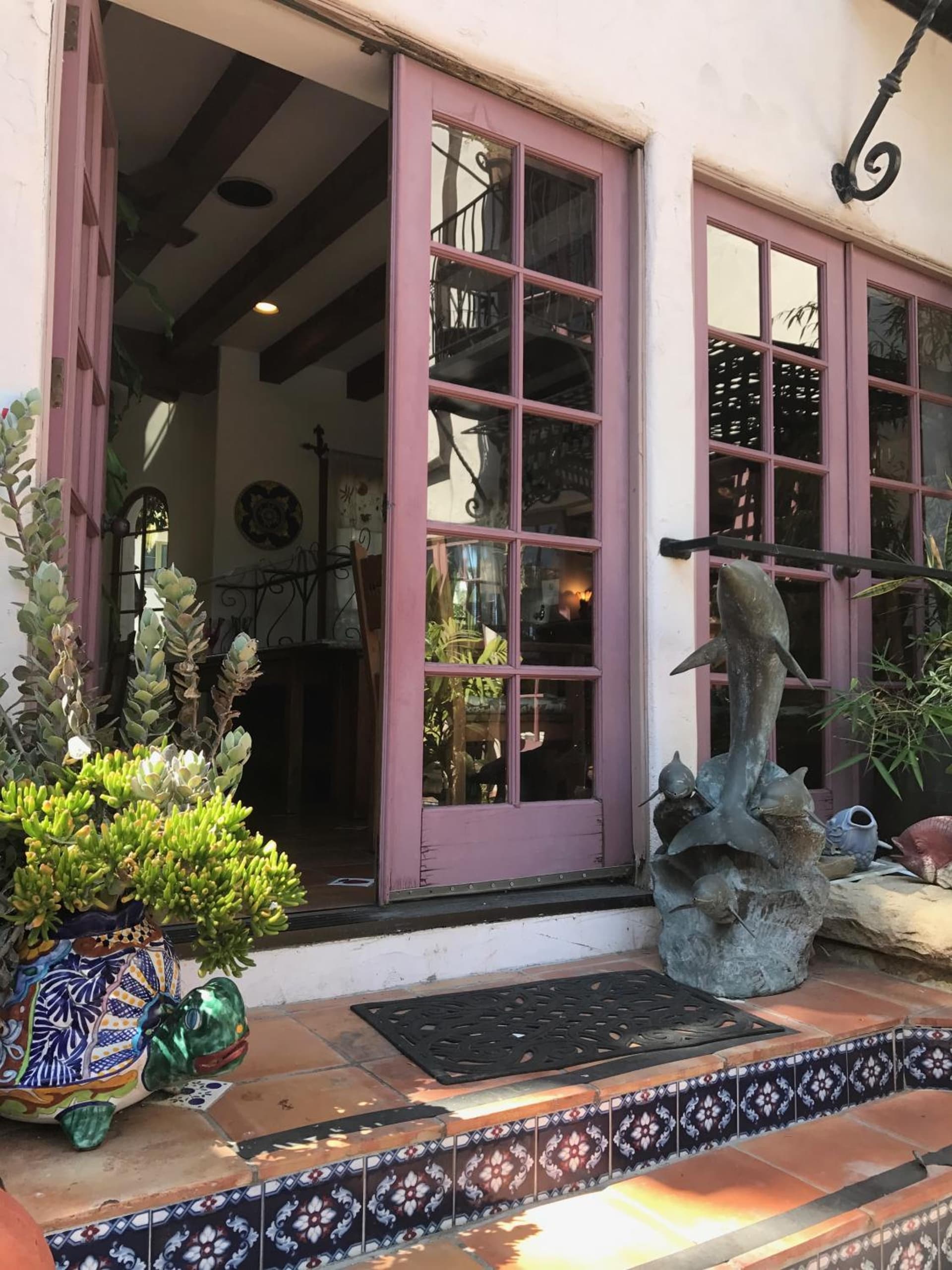 Villa Rosa Inn gallery photo in Santa Barbara, CA — image 133