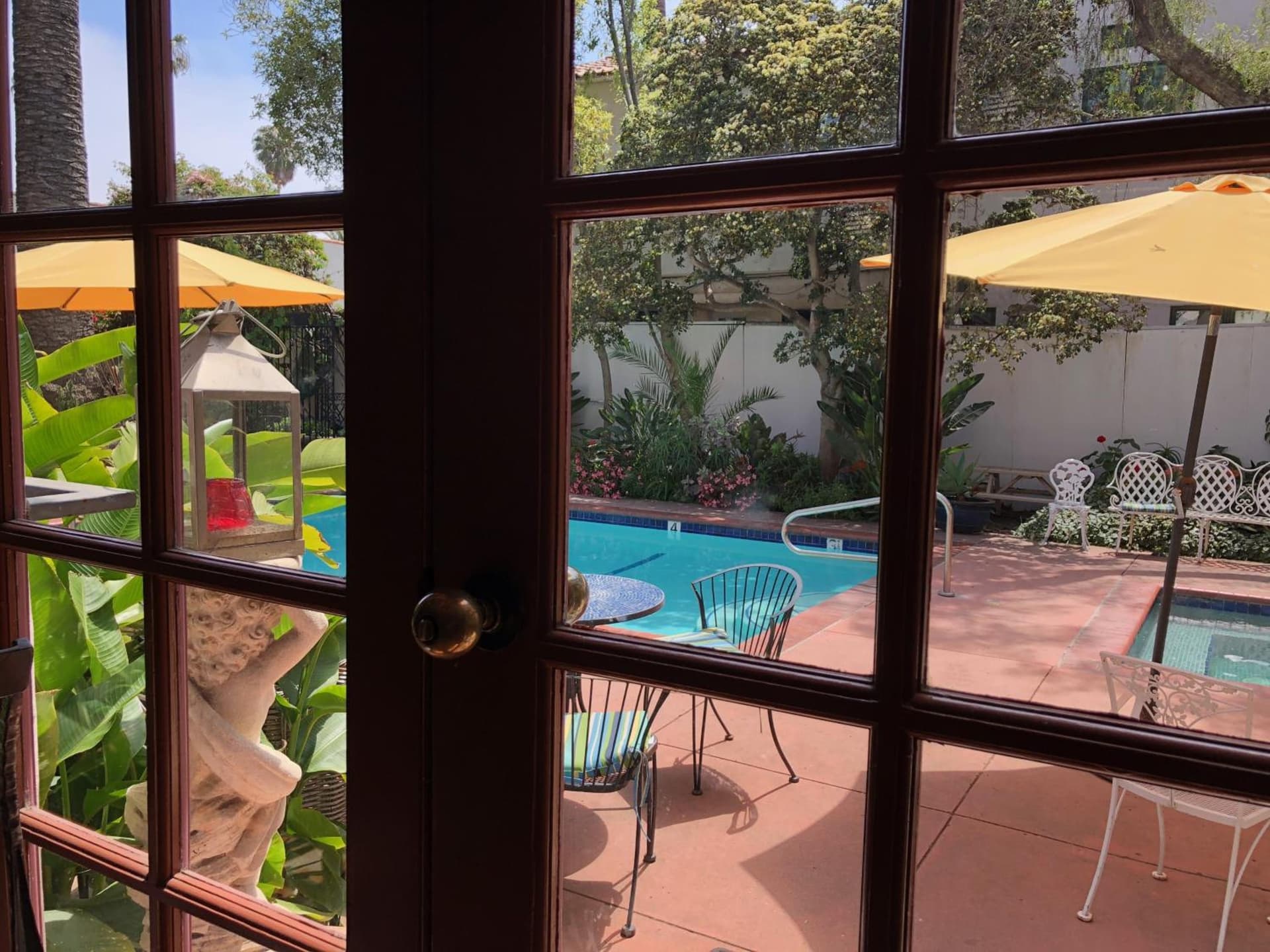 Villa Rosa Inn gallery photo in Santa Barbara, CA — image 139