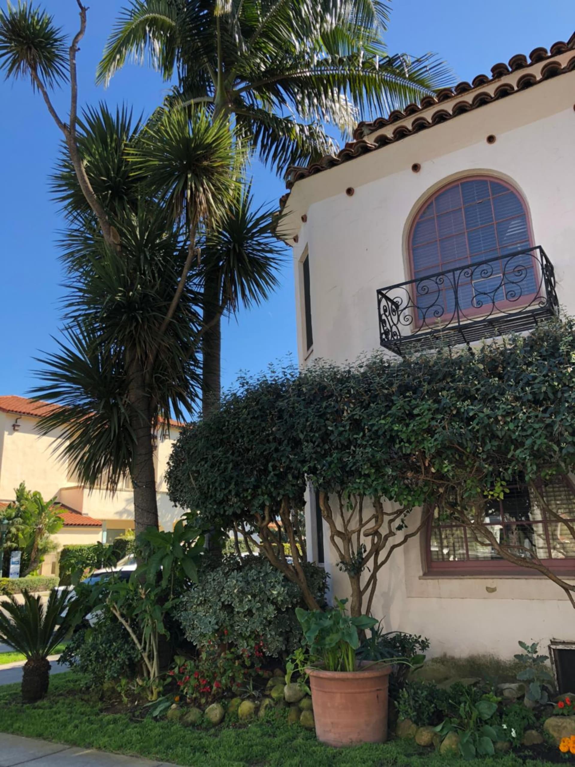 Villa Rosa Inn gallery photo in Santa Barbara, CA — image 103