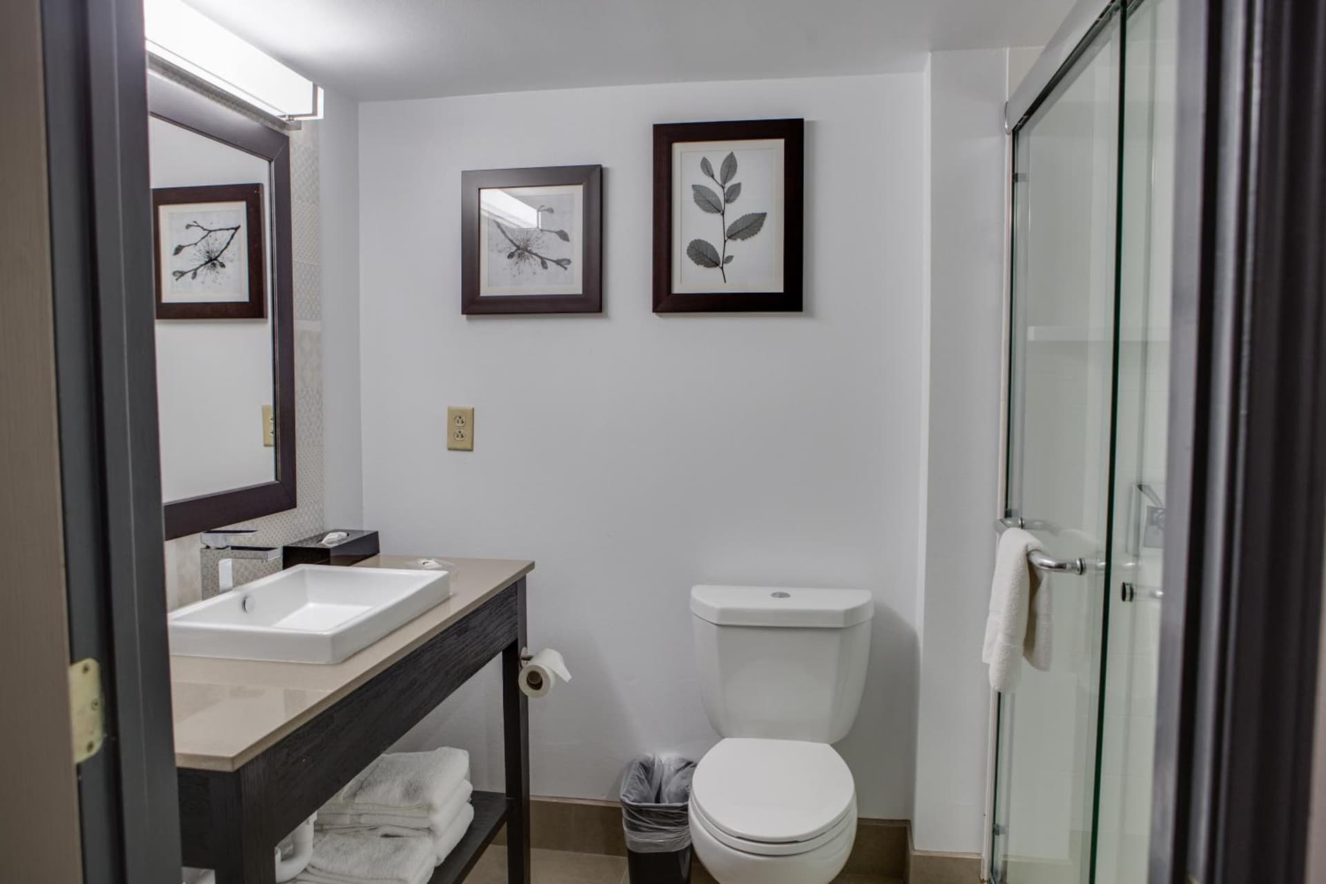Country Inn & Suites by Radisson, Harlingen, TX gallery photo in Harlingen, TX — image 77