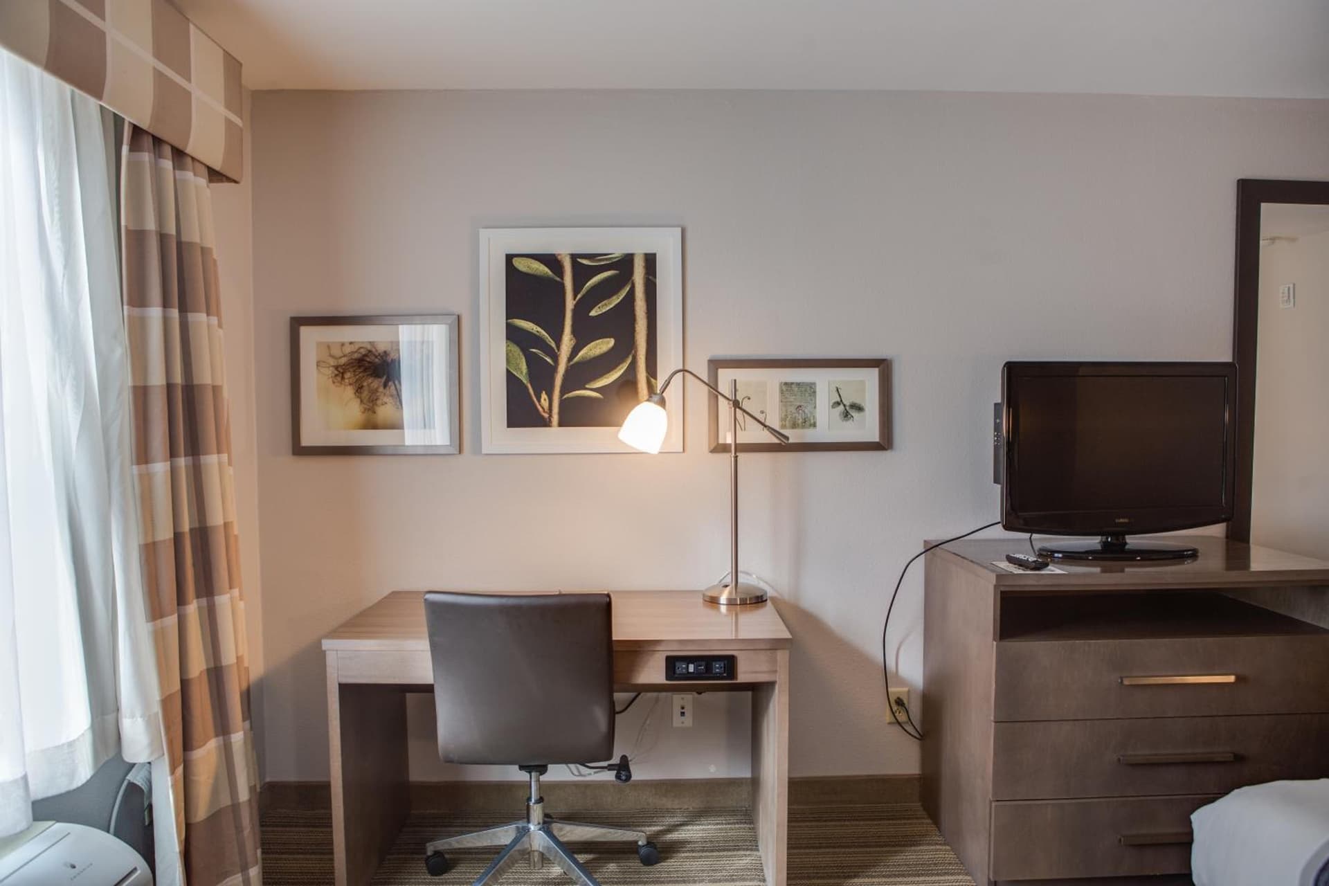 Country Inn & Suites by Radisson, Harlingen, TX gallery photo in Harlingen, TX — image 7