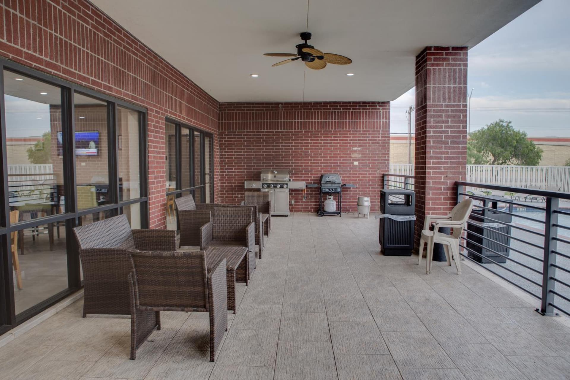 Country Inn & Suites by Radisson, Harlingen, TX gallery photo in Harlingen, TX — image 4