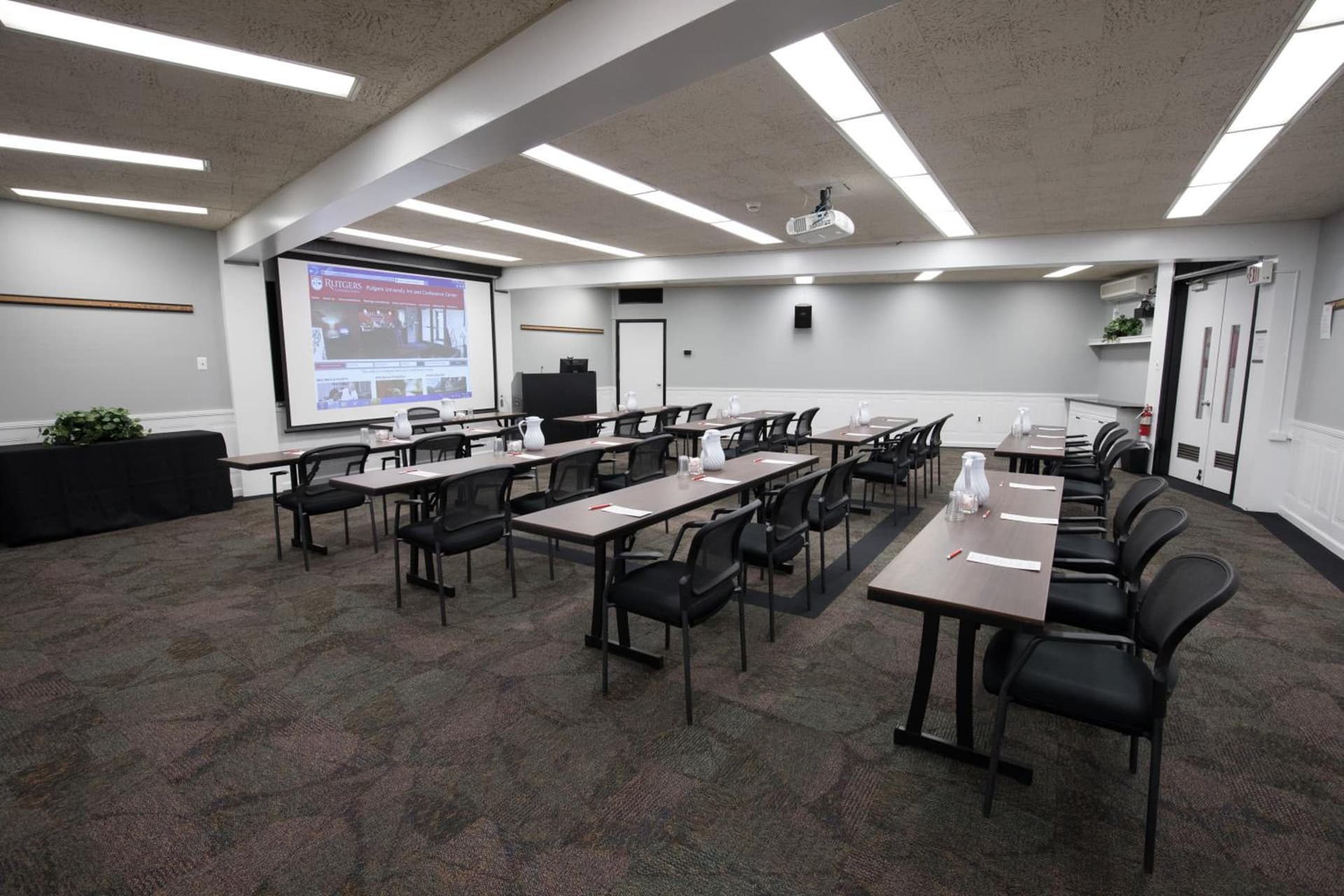 Rutgers University Inn and Conference Center gallery photo in New Brunswick, NJ — image 10