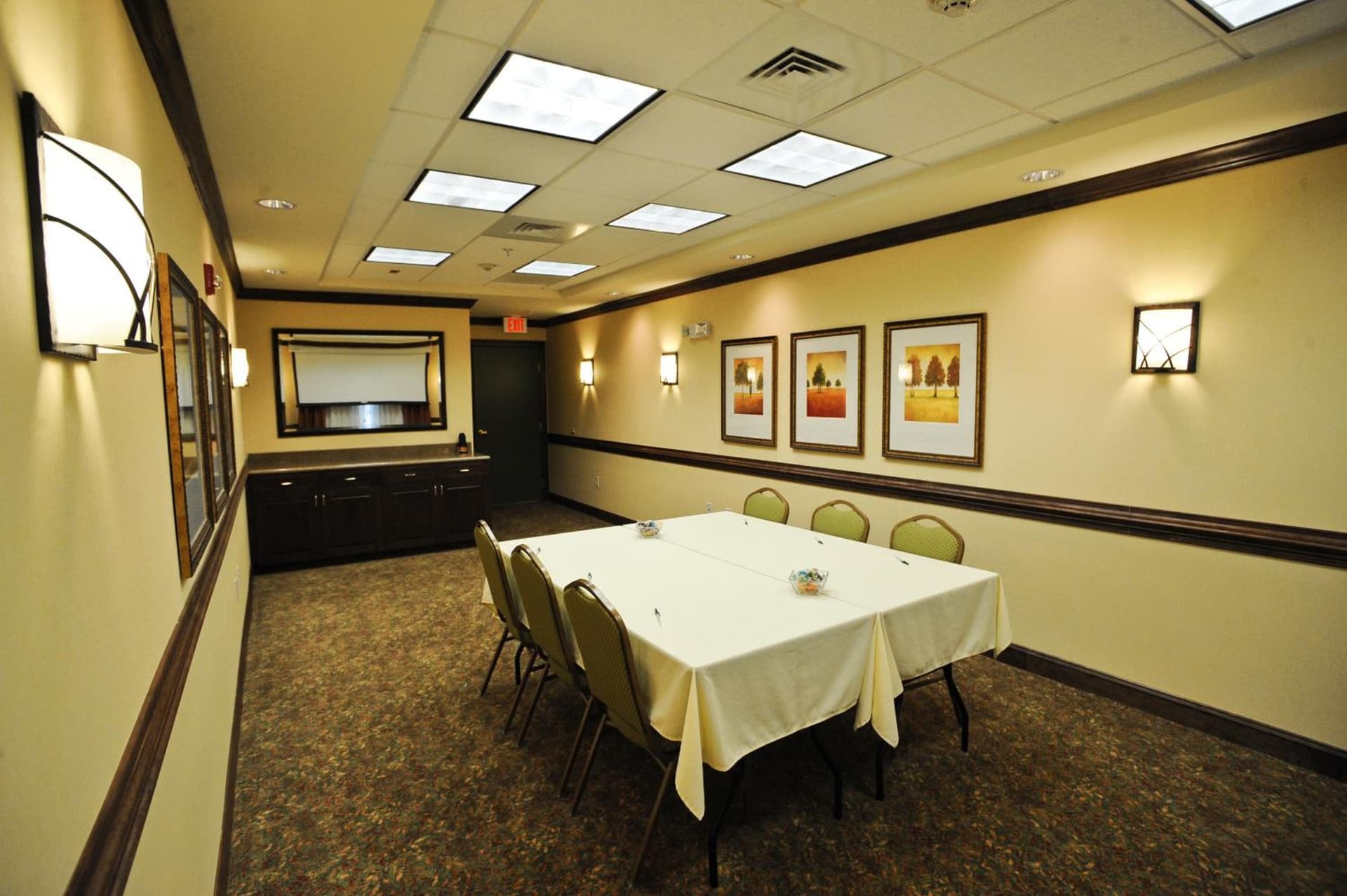 Comfort Inn & Suites Concord - Kannapolis interior in Concord, NC — gallery photo 2