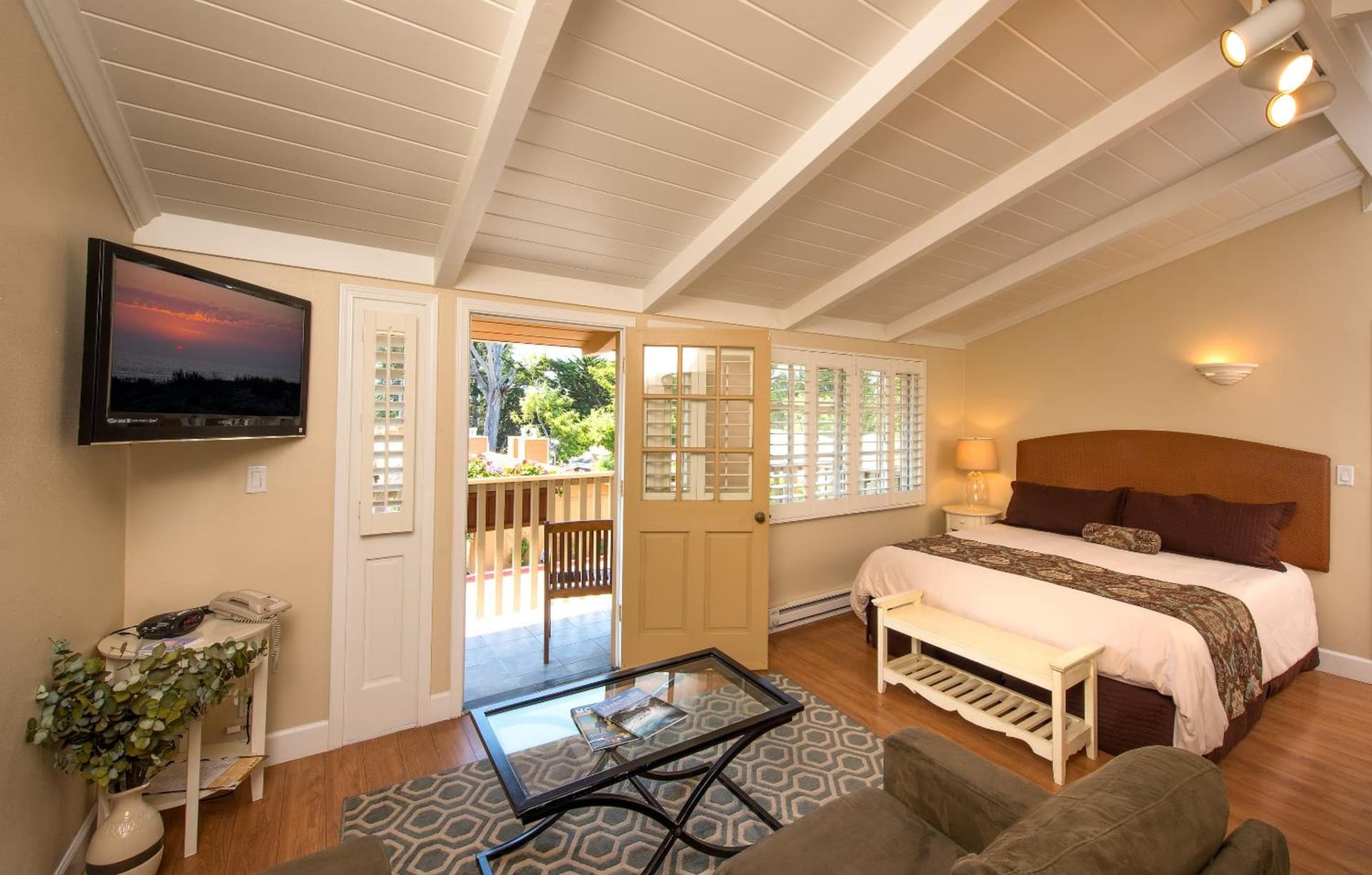 Sunset Inn Pacific Grove gallery photo in Pacific Grove, CA — image 18