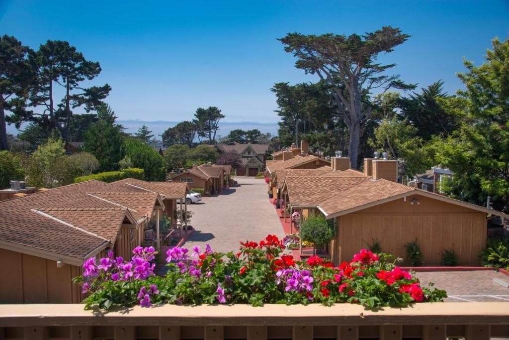 Sunset Inn Pacific Grove gallery photo in Pacific Grove, CA — image 23