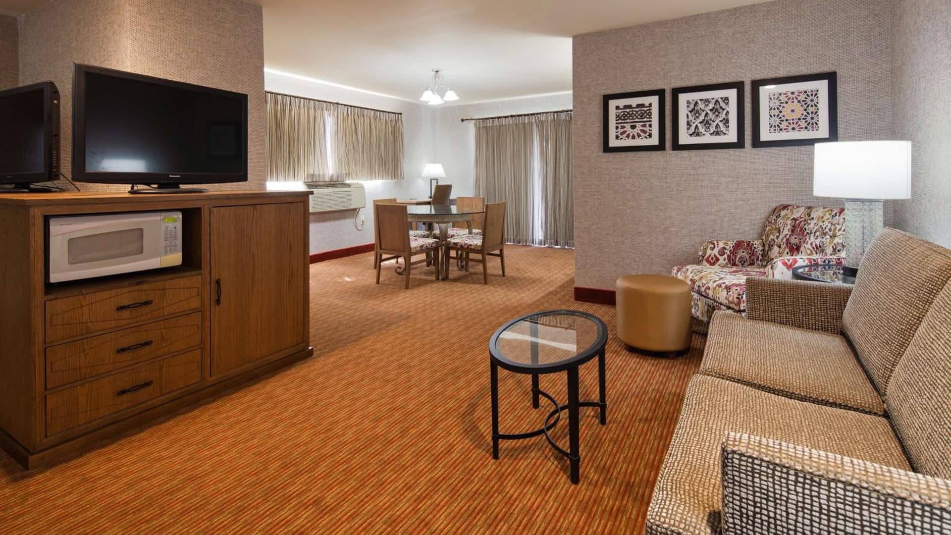 SureStay Hotel by Best Western Camarillo property views in Camarillo, CA — gallery photo 3