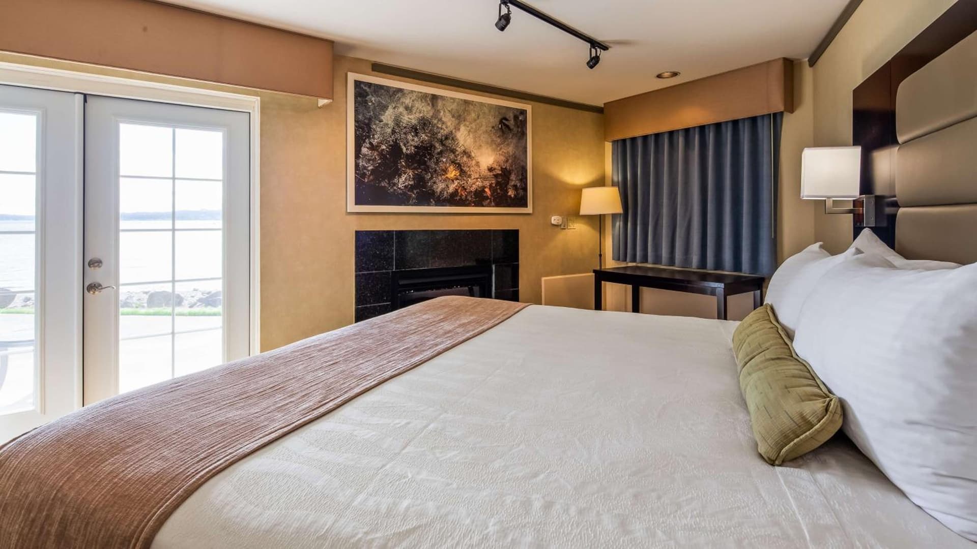 Best Western Plus Silverdale Beach Hotel gallery photo in Silverdale, WA — image 5